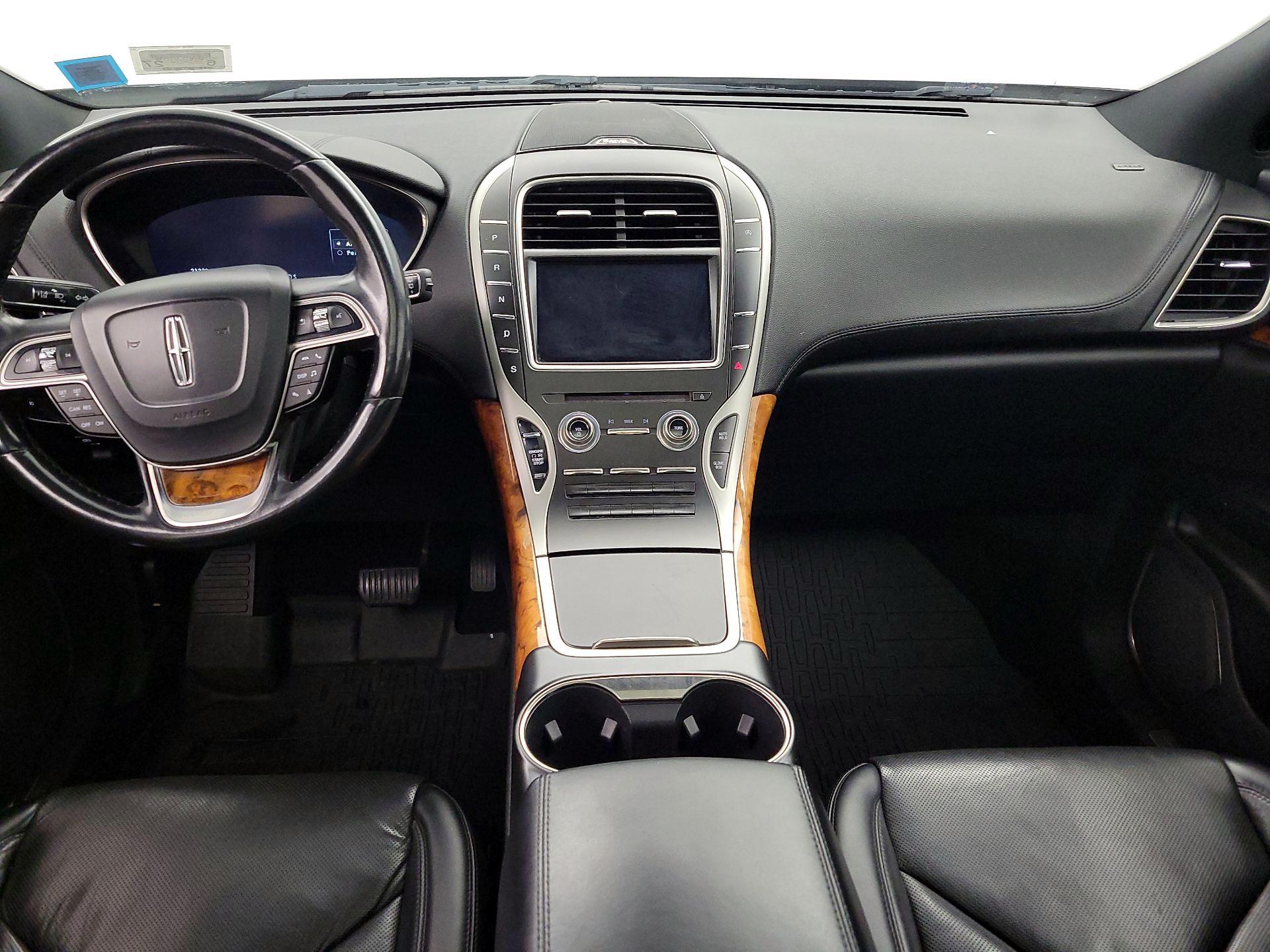 Thumbnail: 2019 Lincoln Nautilus - 9