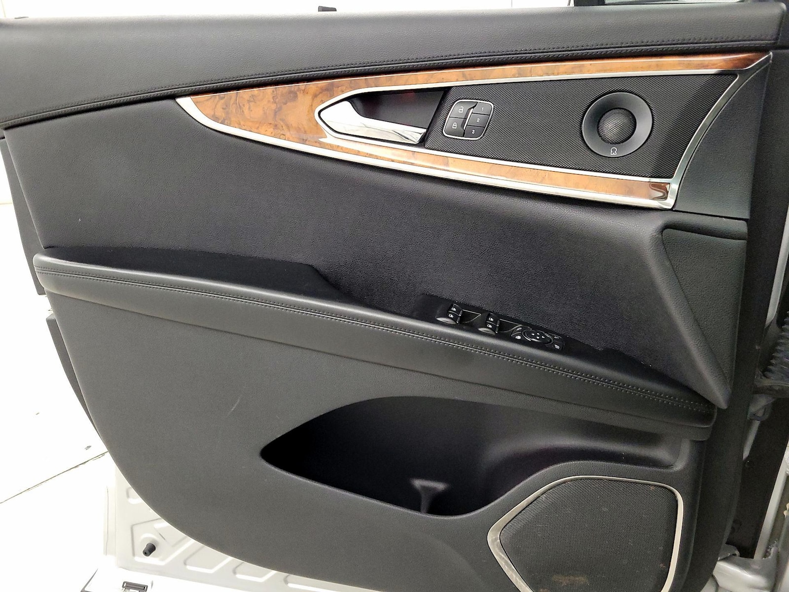 2019 Lincoln Nautilus Reserve - Photo 13
