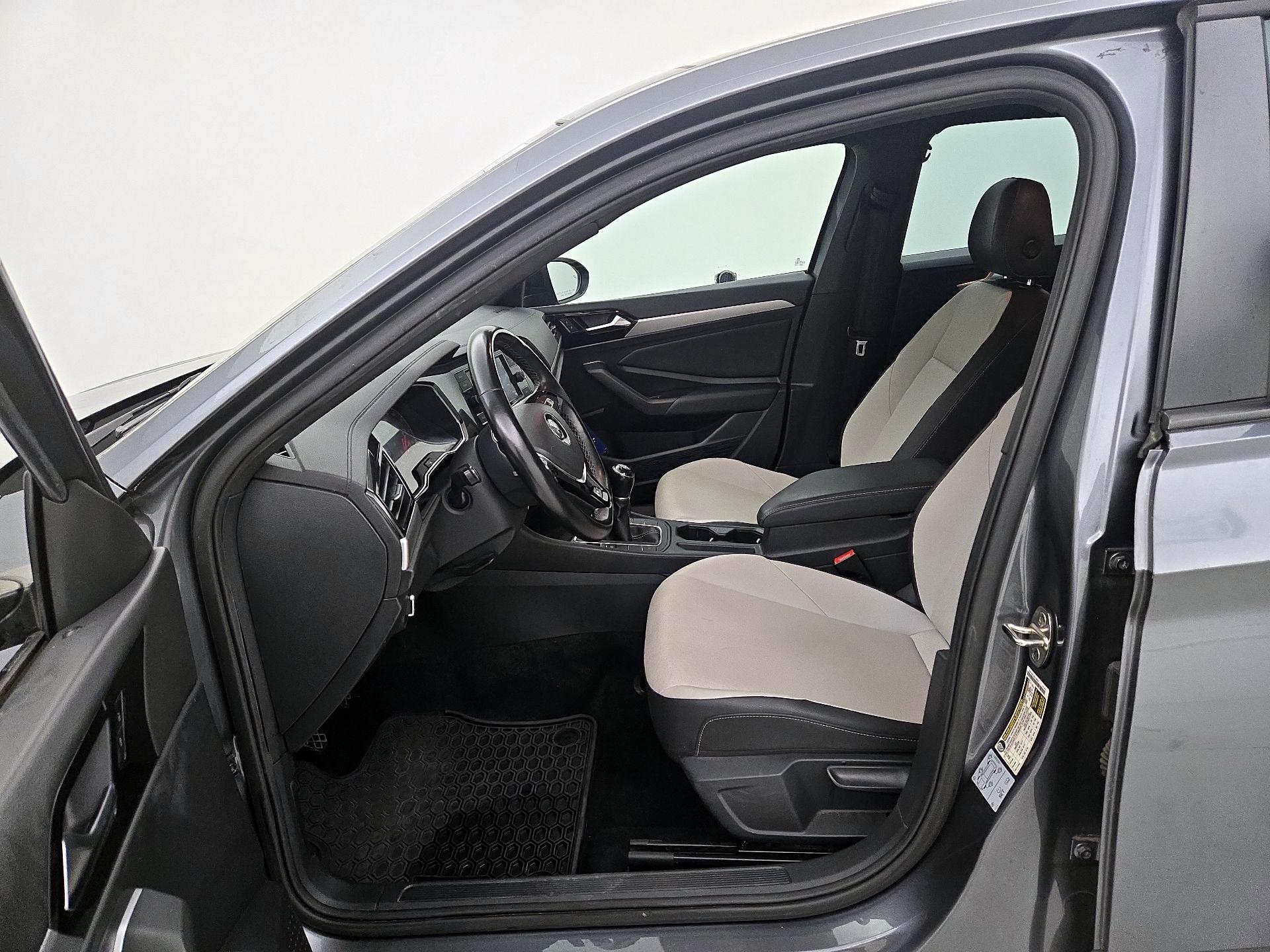 Thumbnail: 2021 Volkswagen Jetta - 11