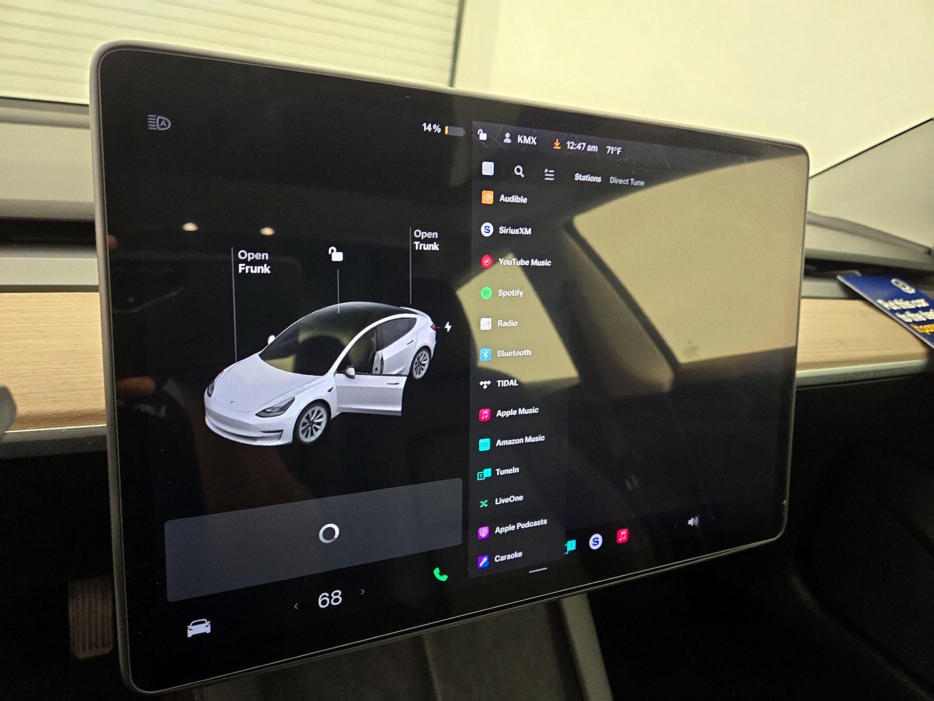 Thumbnail: 2021 Tesla Model 3 - 15