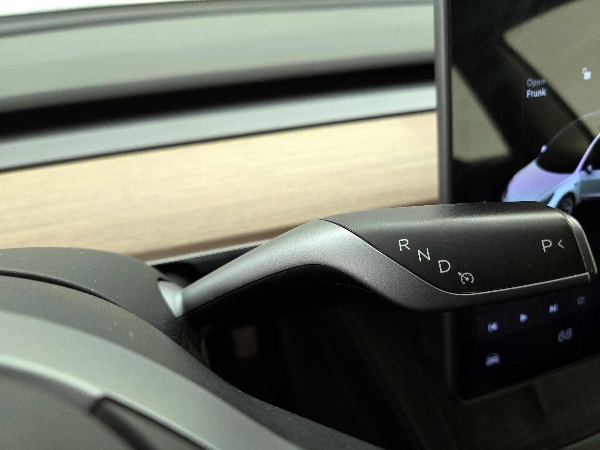 Thumbnail: 2021 Tesla Model 3 - 17