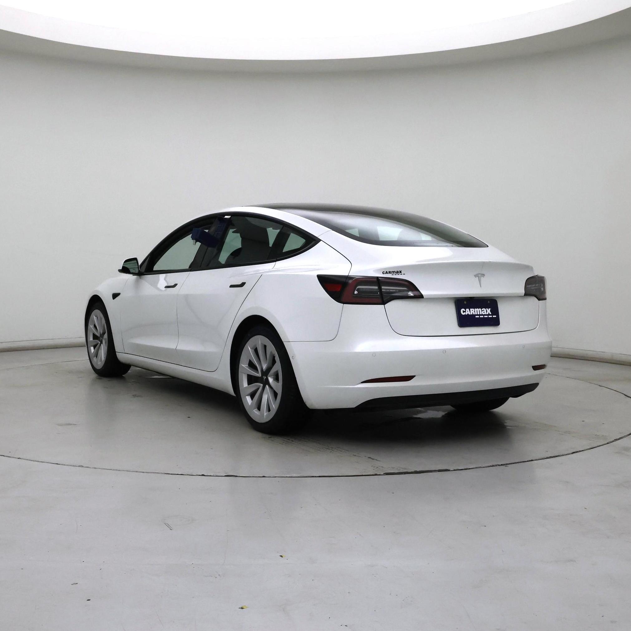 Thumbnail: 2021 Tesla Model 3 - 2