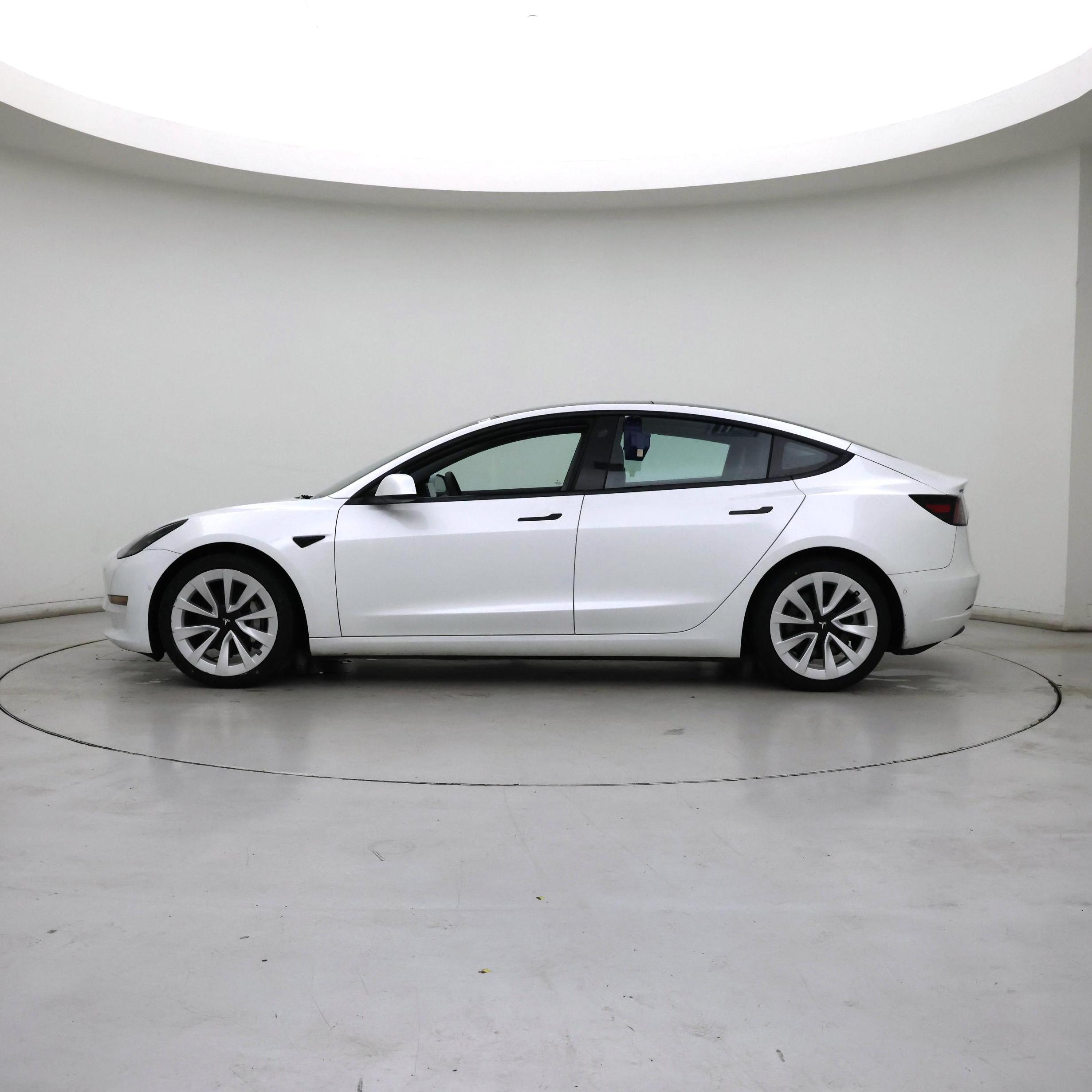Thumbnail: 2021 Tesla Model 3 - 3