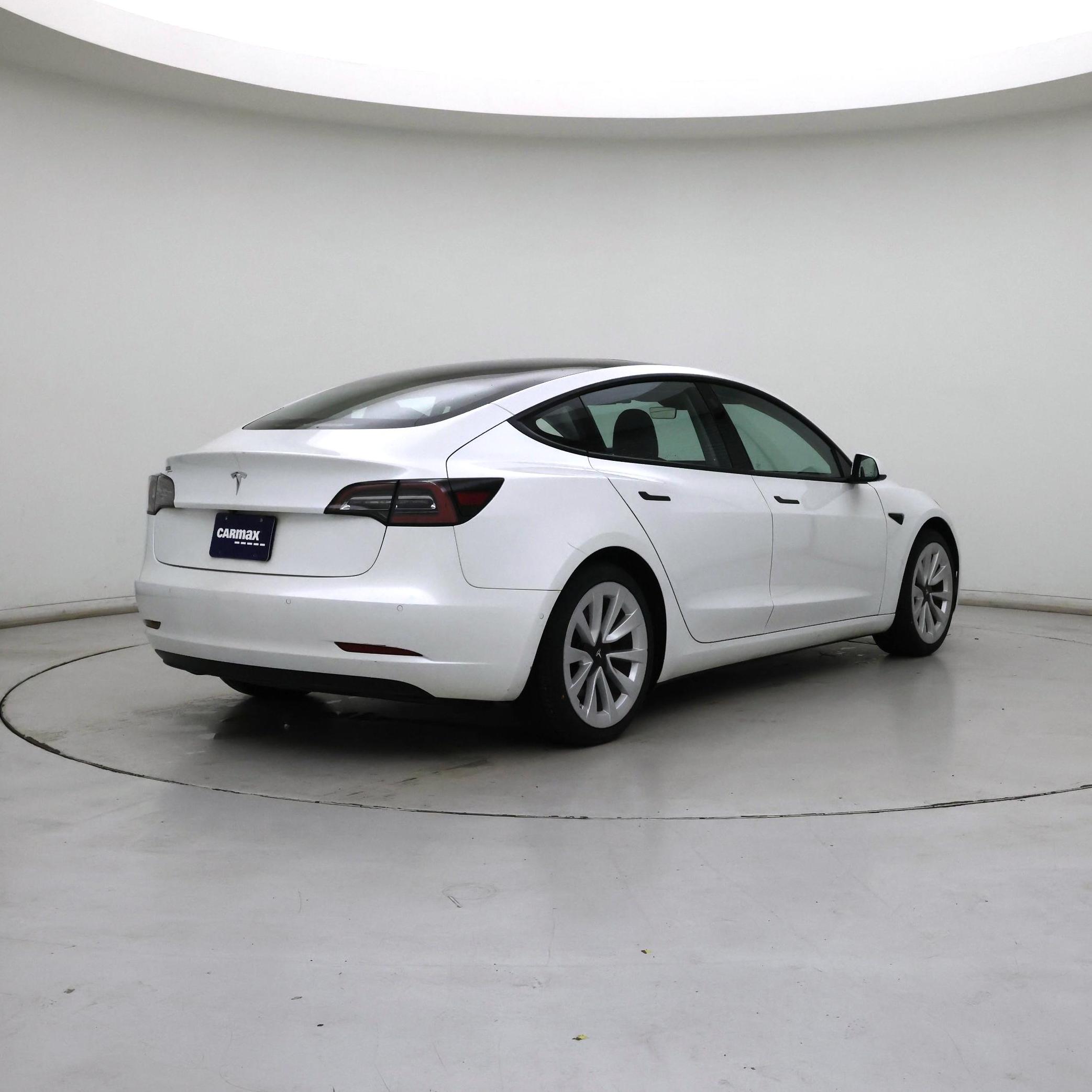 Thumbnail: 2021 Tesla Model 3 - 8