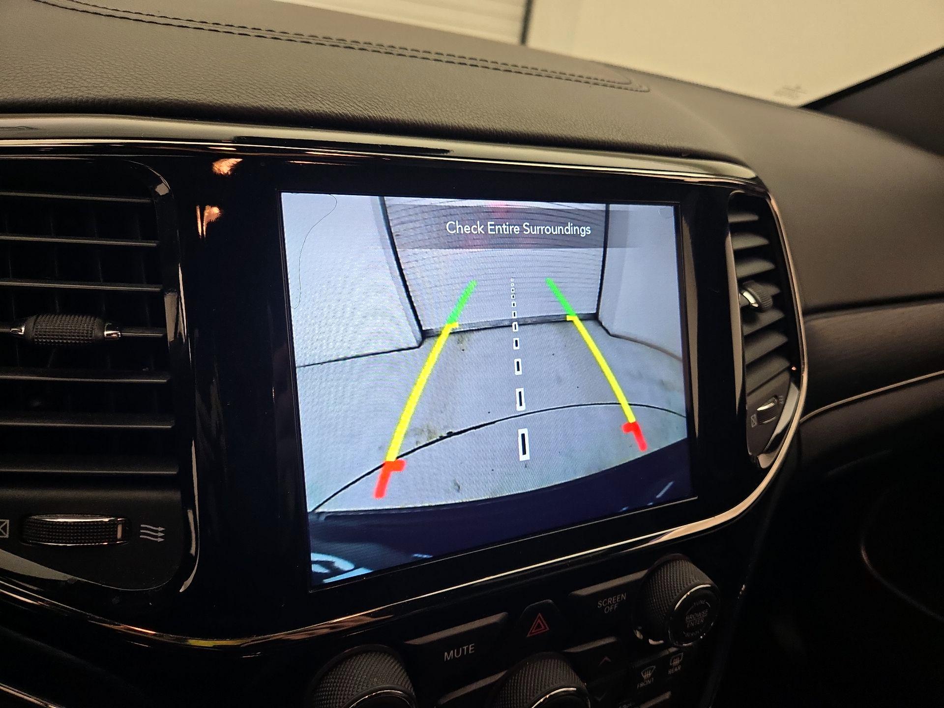 Thumbnail: 2021 Jeep Grand Cherokee - 15