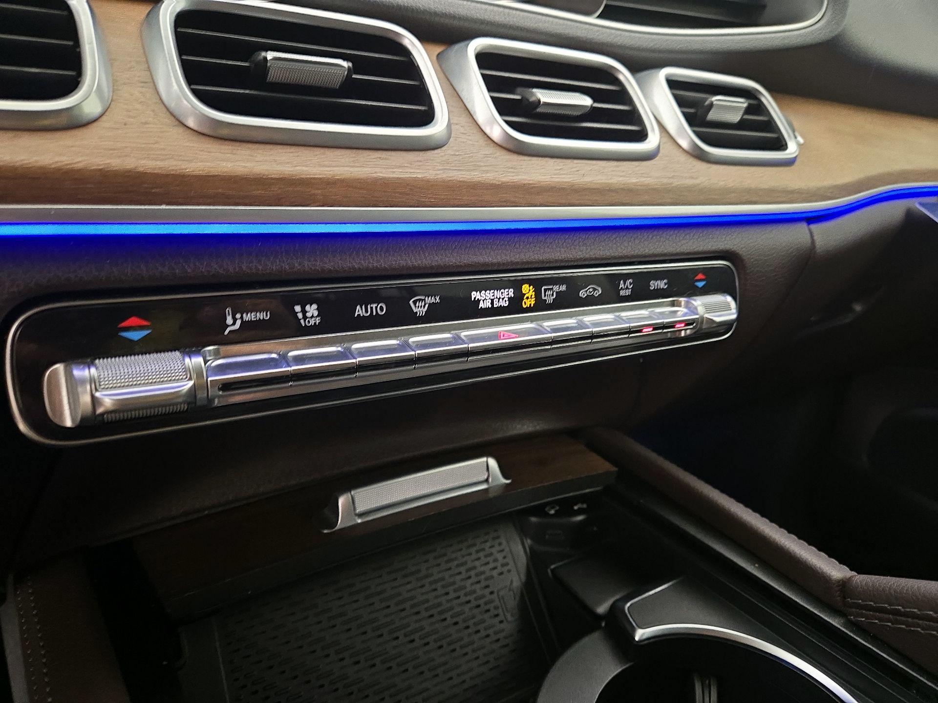Thumbnail: 2020 Mercedes-Benz GLE - 17