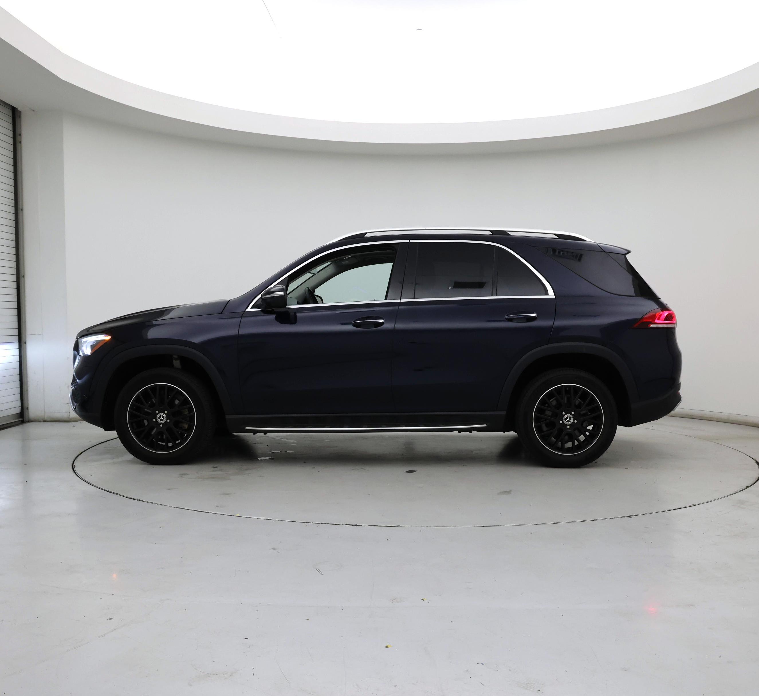 Thumbnail: 2020 Mercedes-Benz GLE - 3