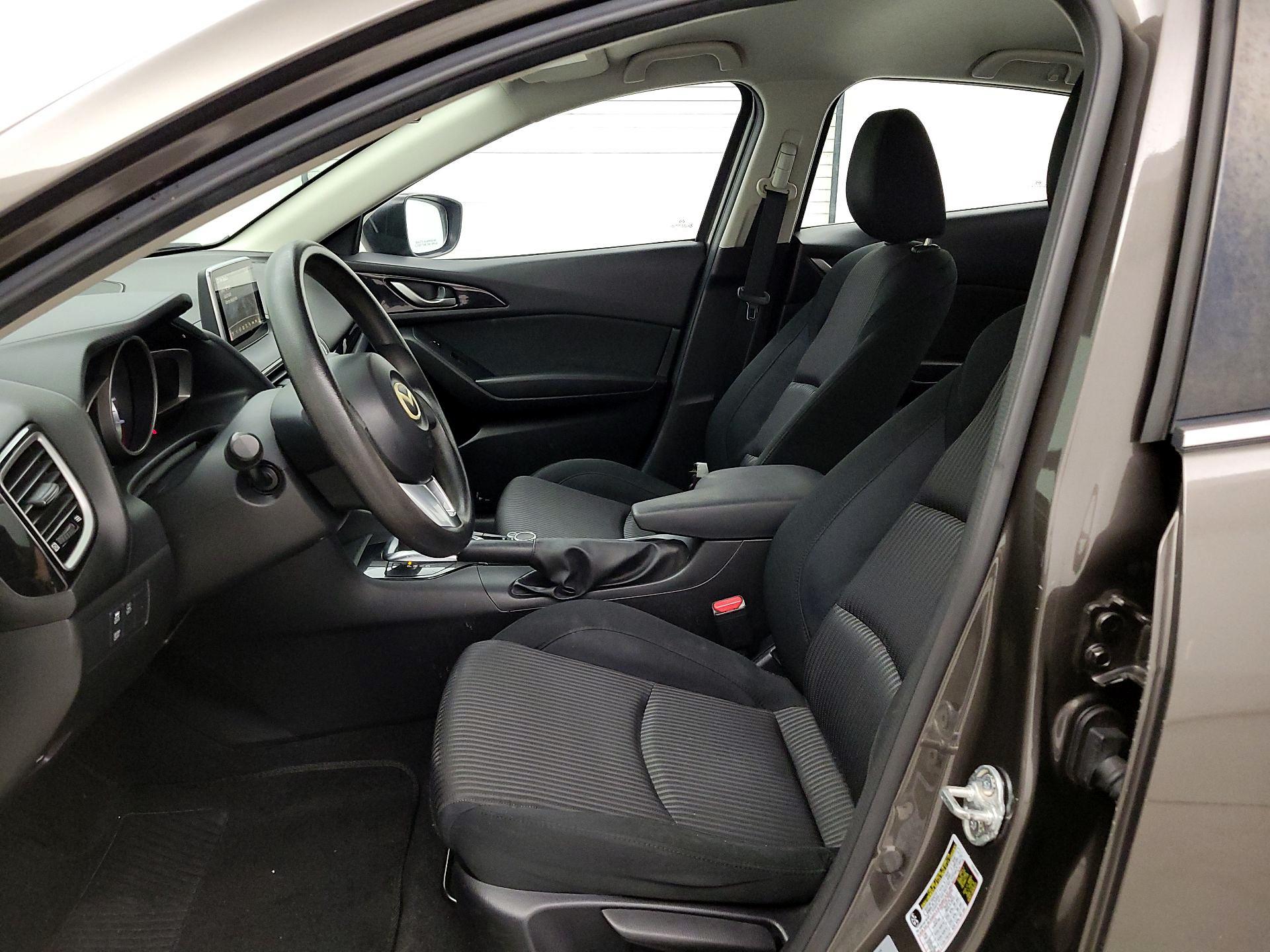 Thumbnail: 2016 Mazda Mazda3 - 11