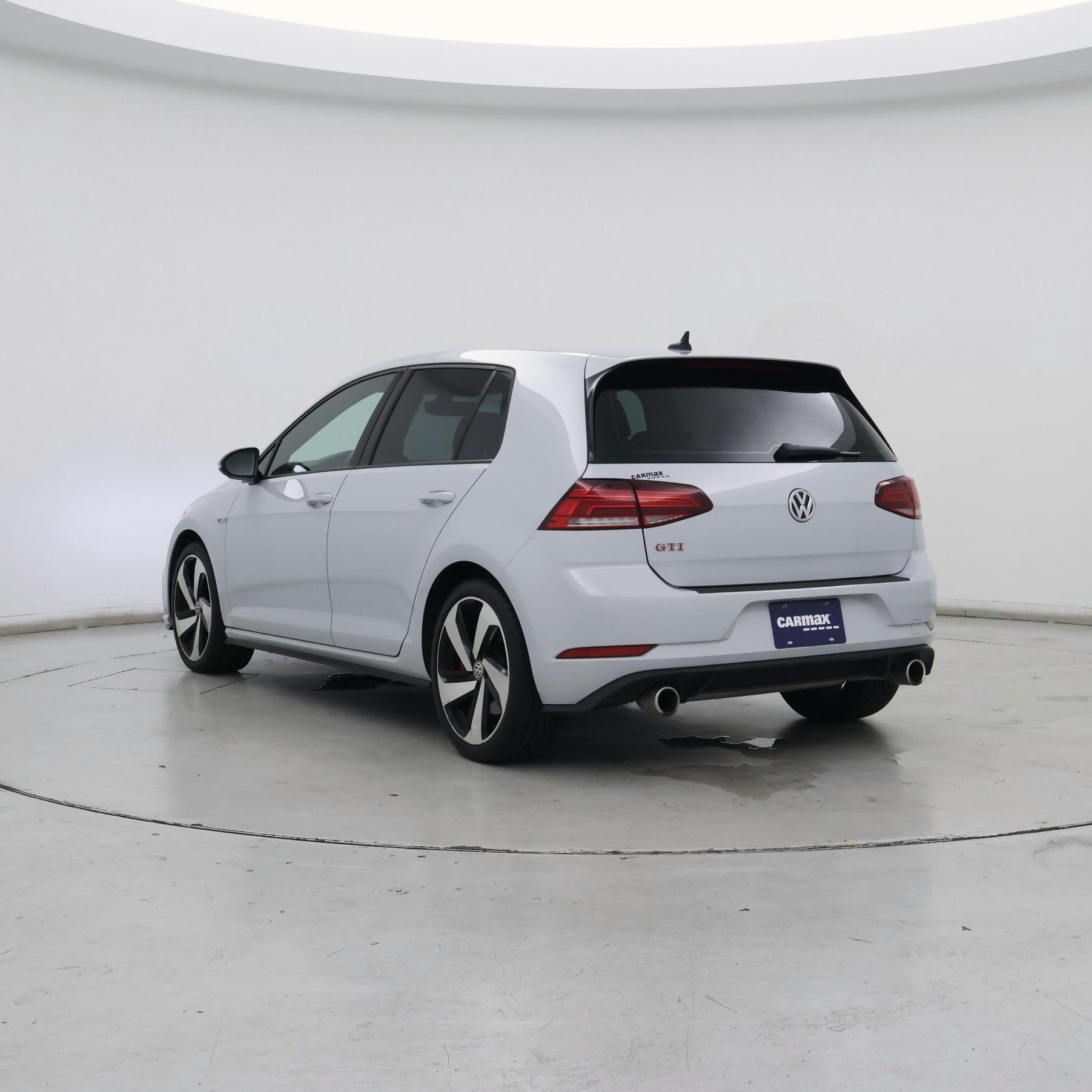 Thumbnail: 2019 Volkswagen Golf - 2