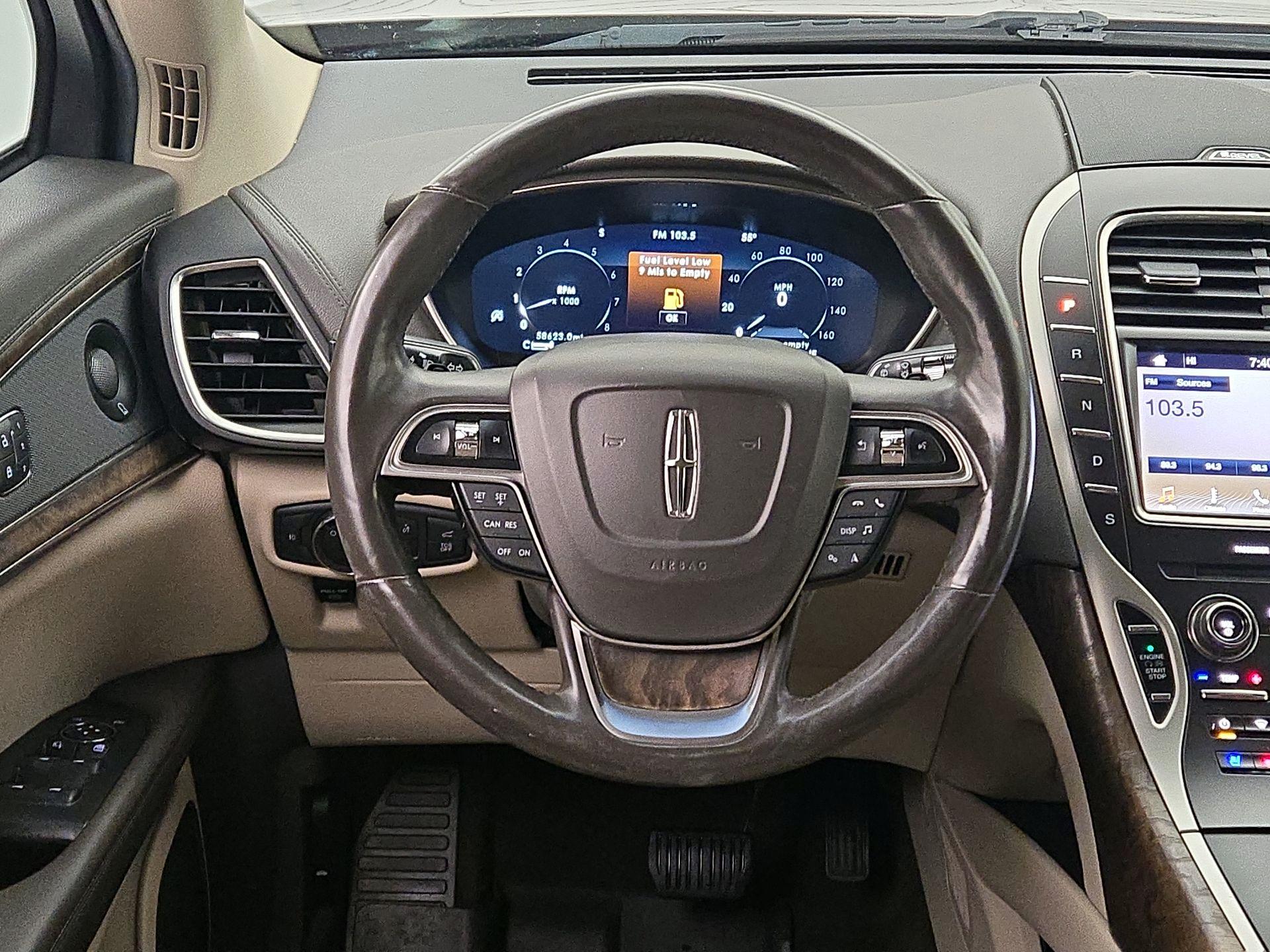 Thumbnail: 2019 Lincoln Nautilus - 10