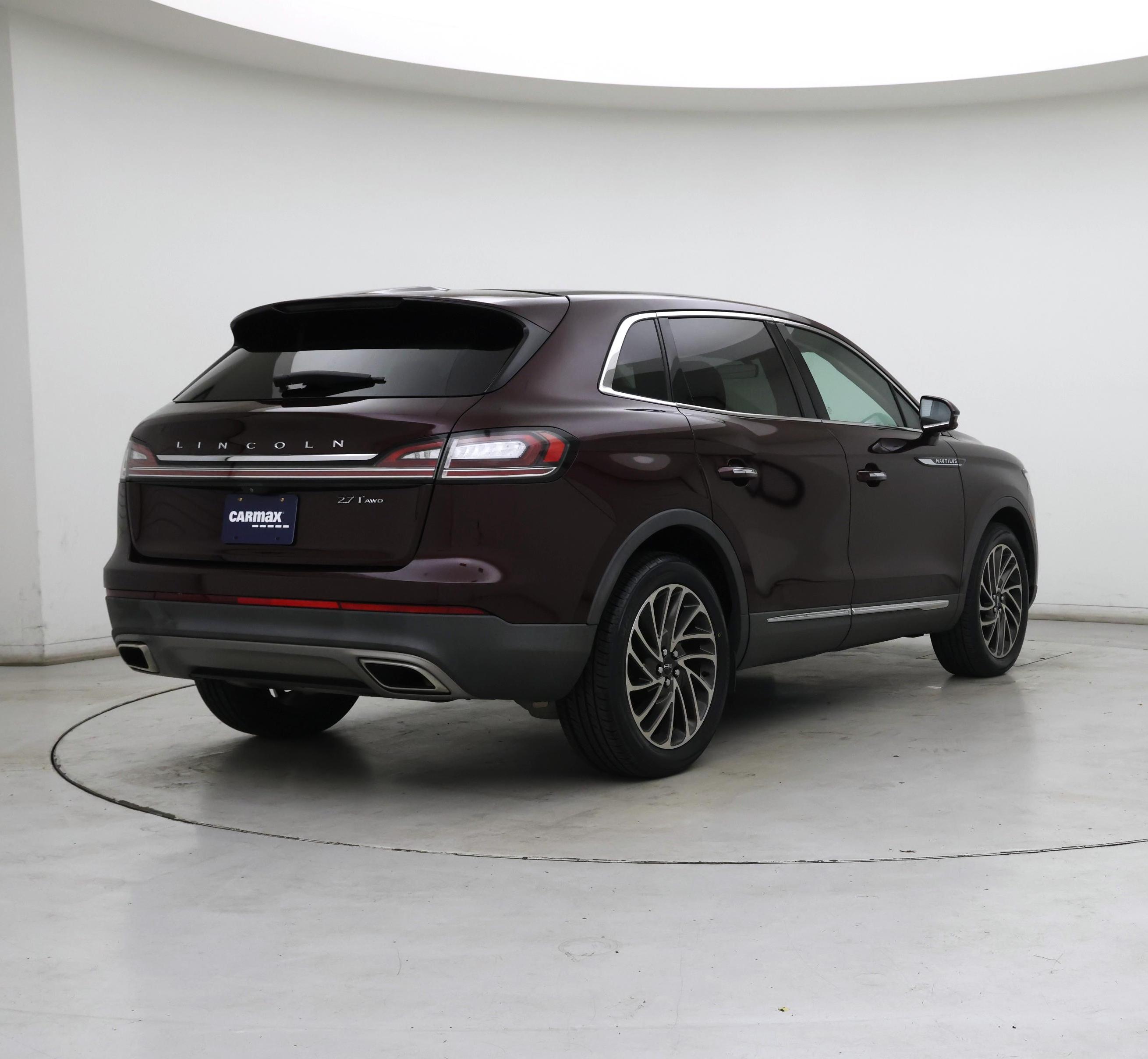 Thumbnail: 2019 Lincoln Nautilus - 8