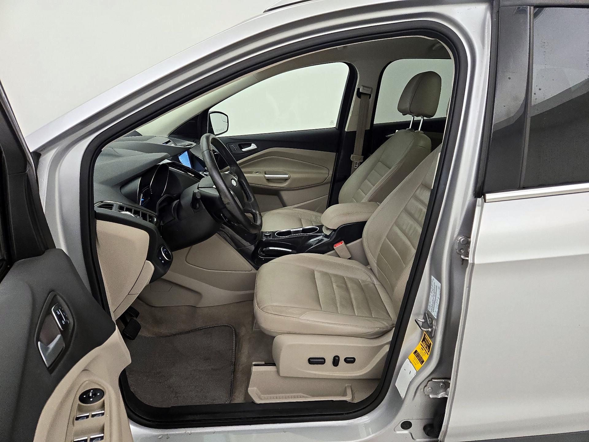 Thumbnail: 2016 Ford Escape - 11