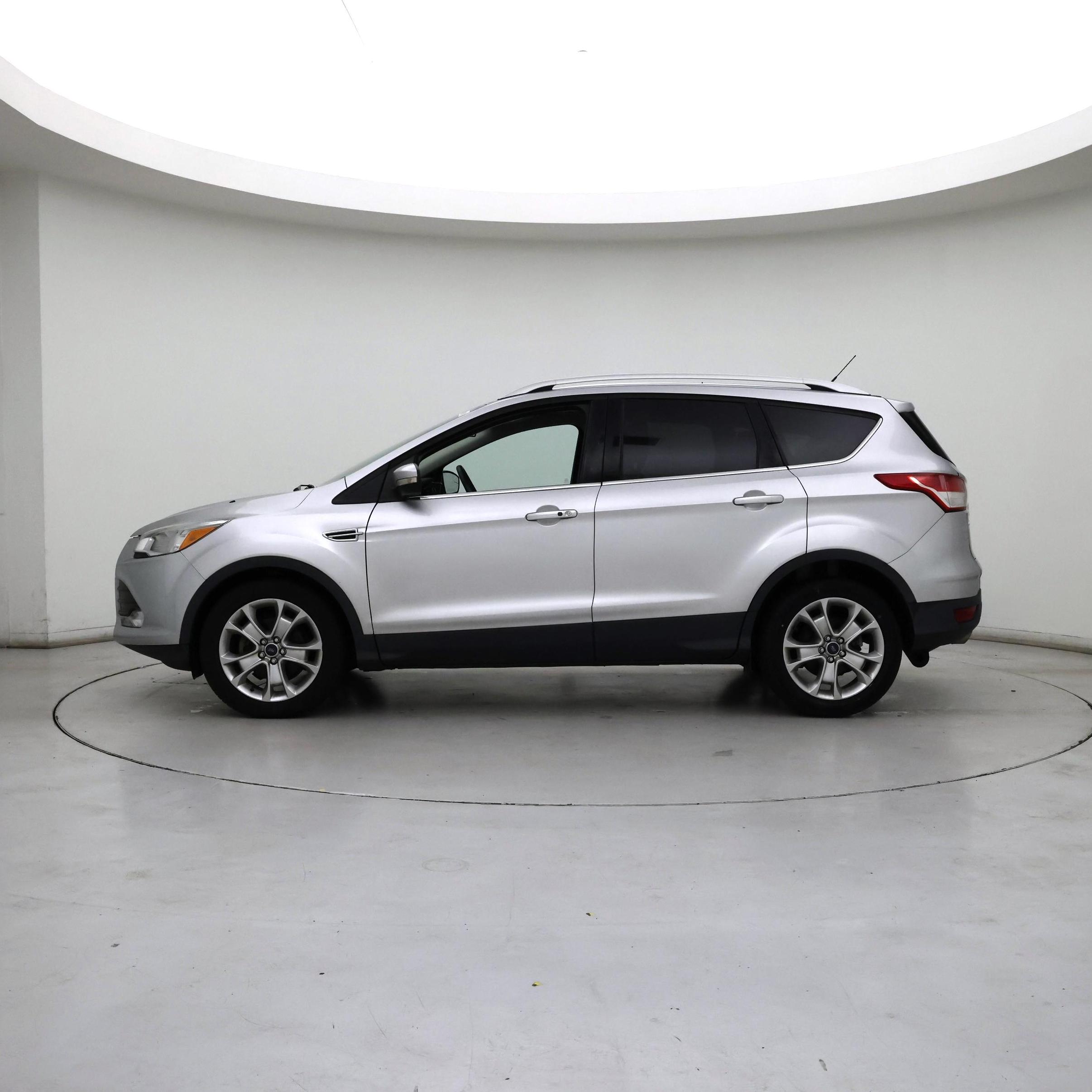 Thumbnail: 2016 Ford Escape - 3