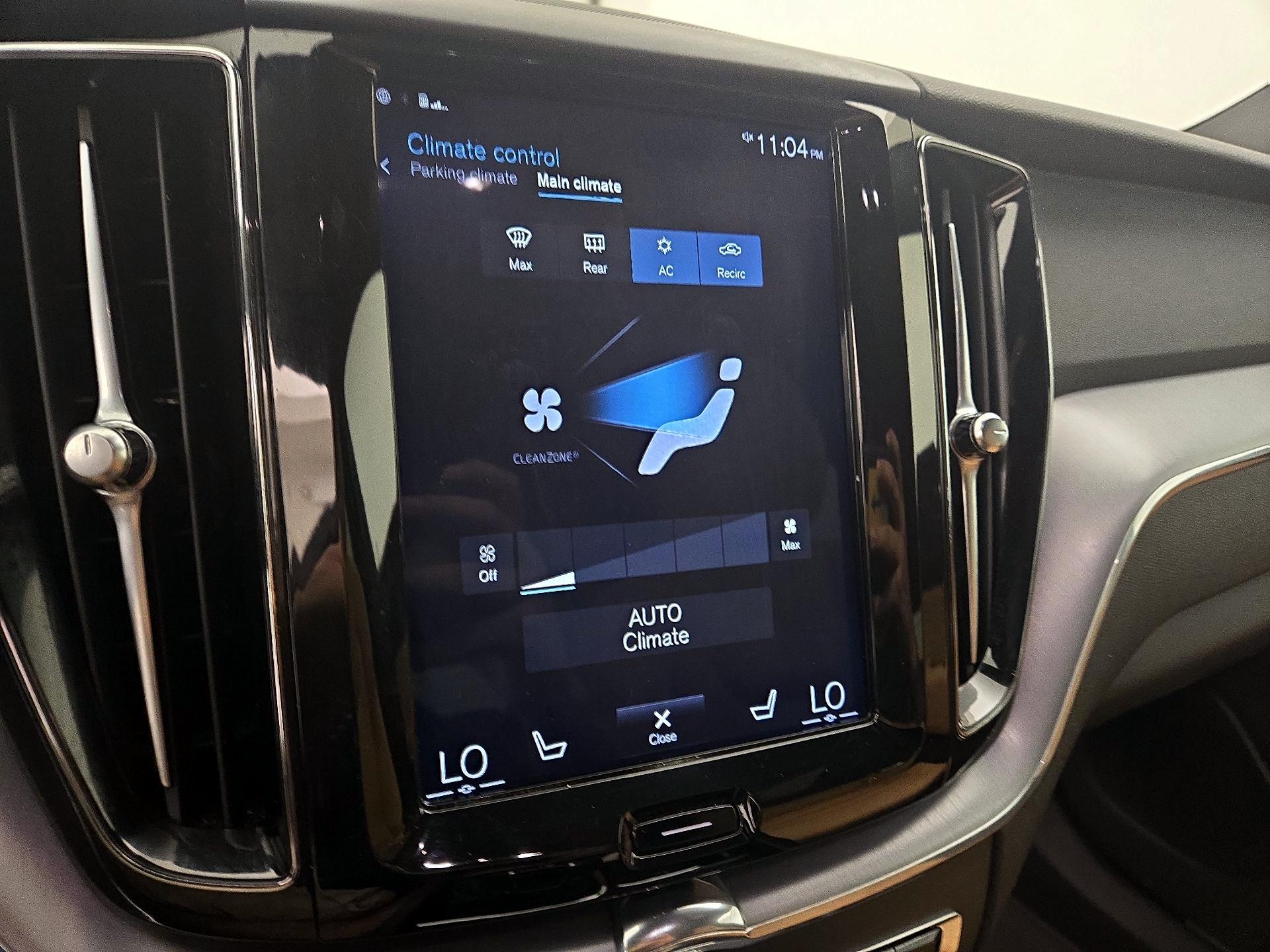 Thumbnail: 2020 Volvo XC60 - 16