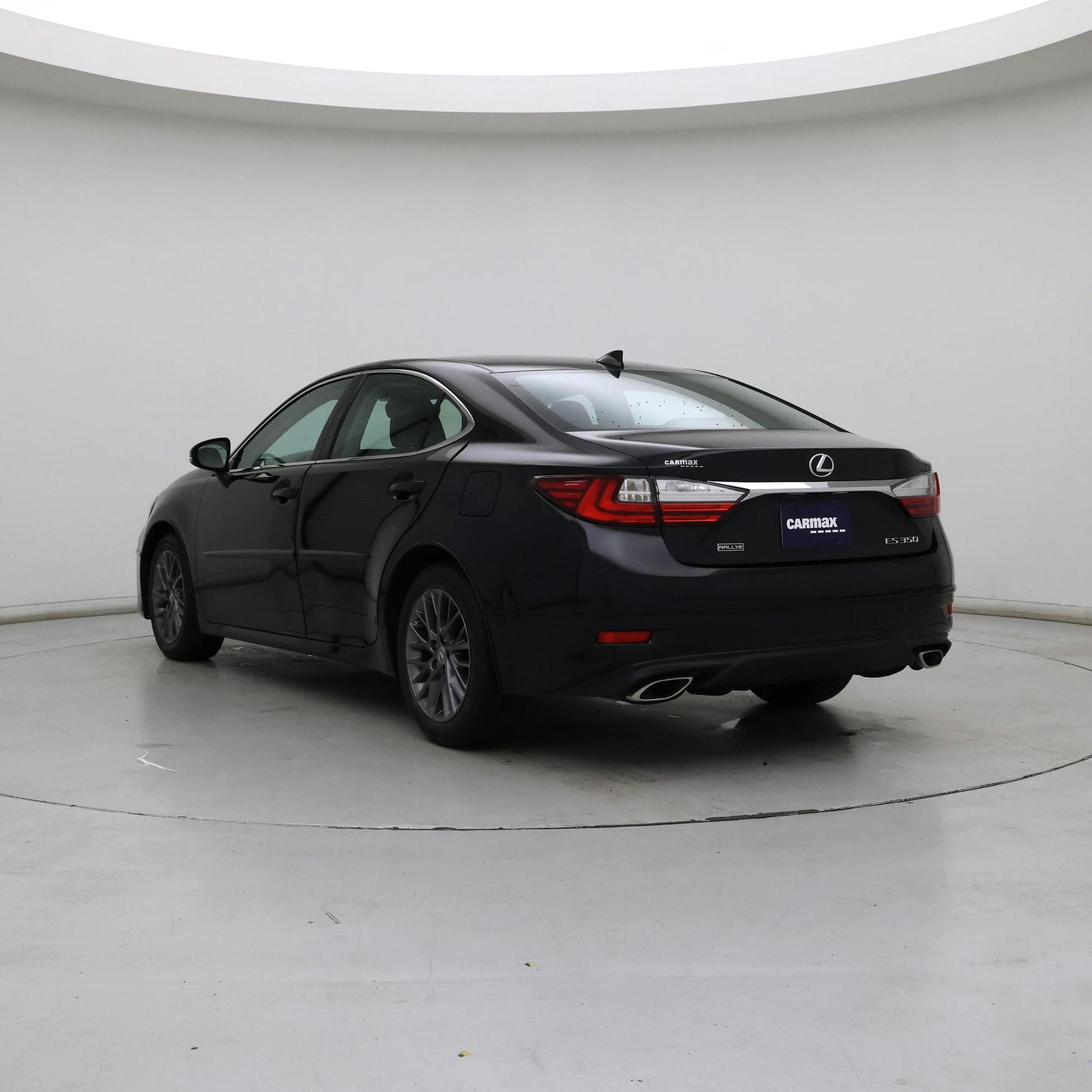 Thumbnail: 2018 Lexus ES - 2