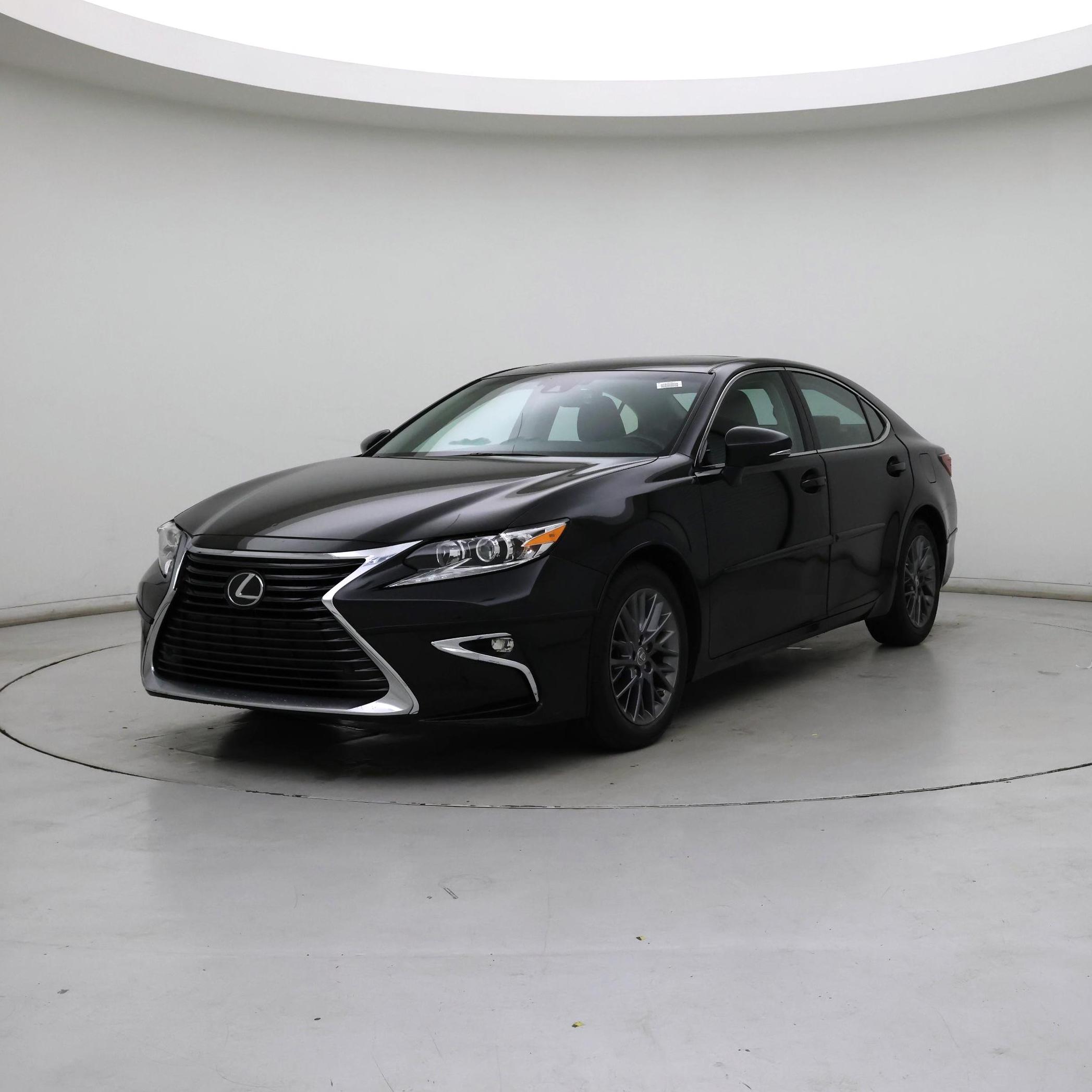 Thumbnail: 2018 Lexus ES - 4