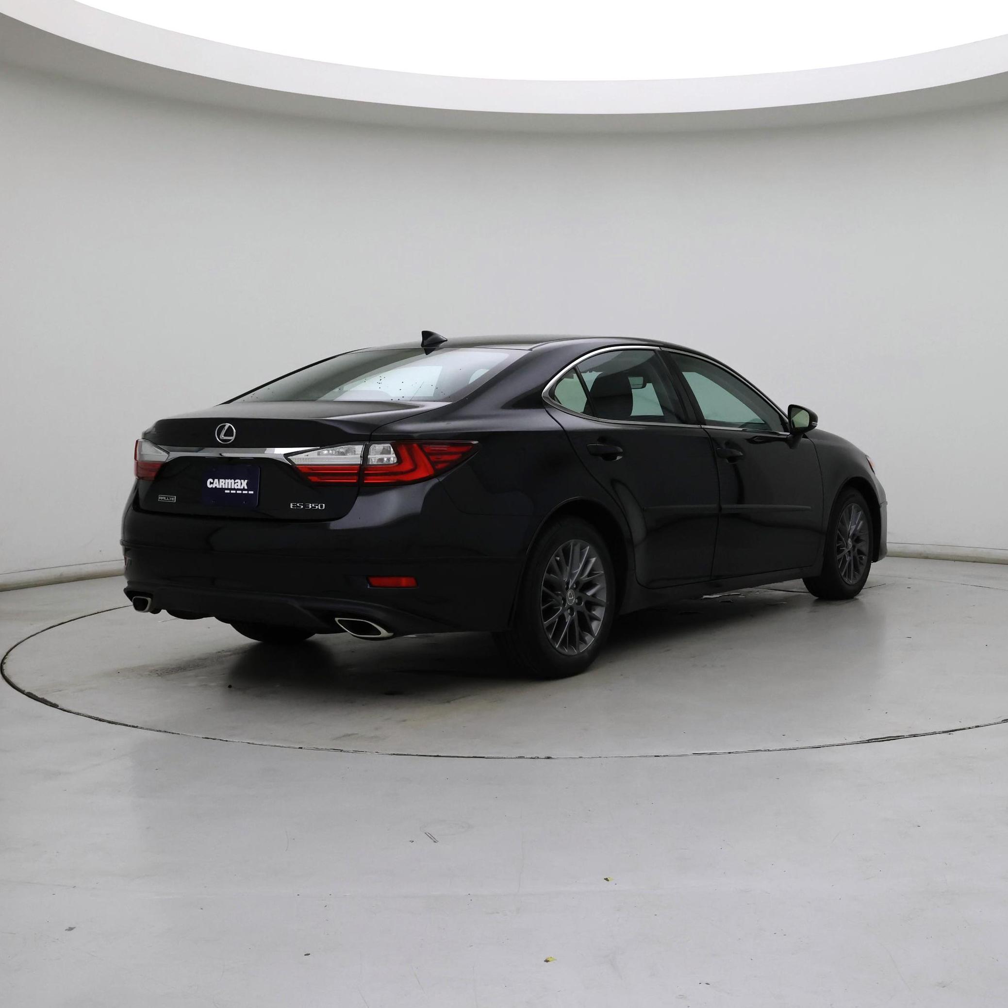 Thumbnail: 2018 Lexus ES - 8
