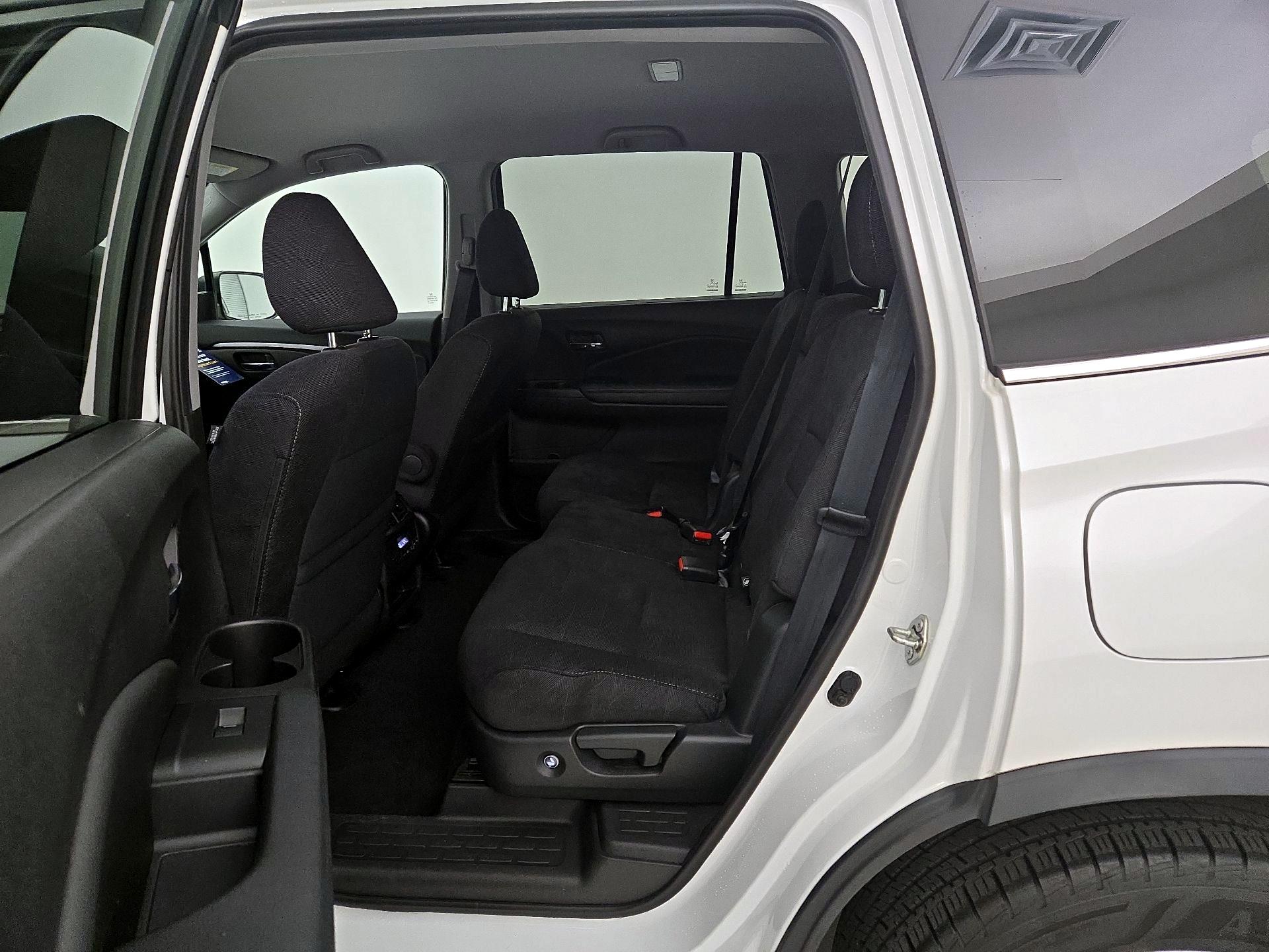 Thumbnail: 2020 Honda Pilot - 18