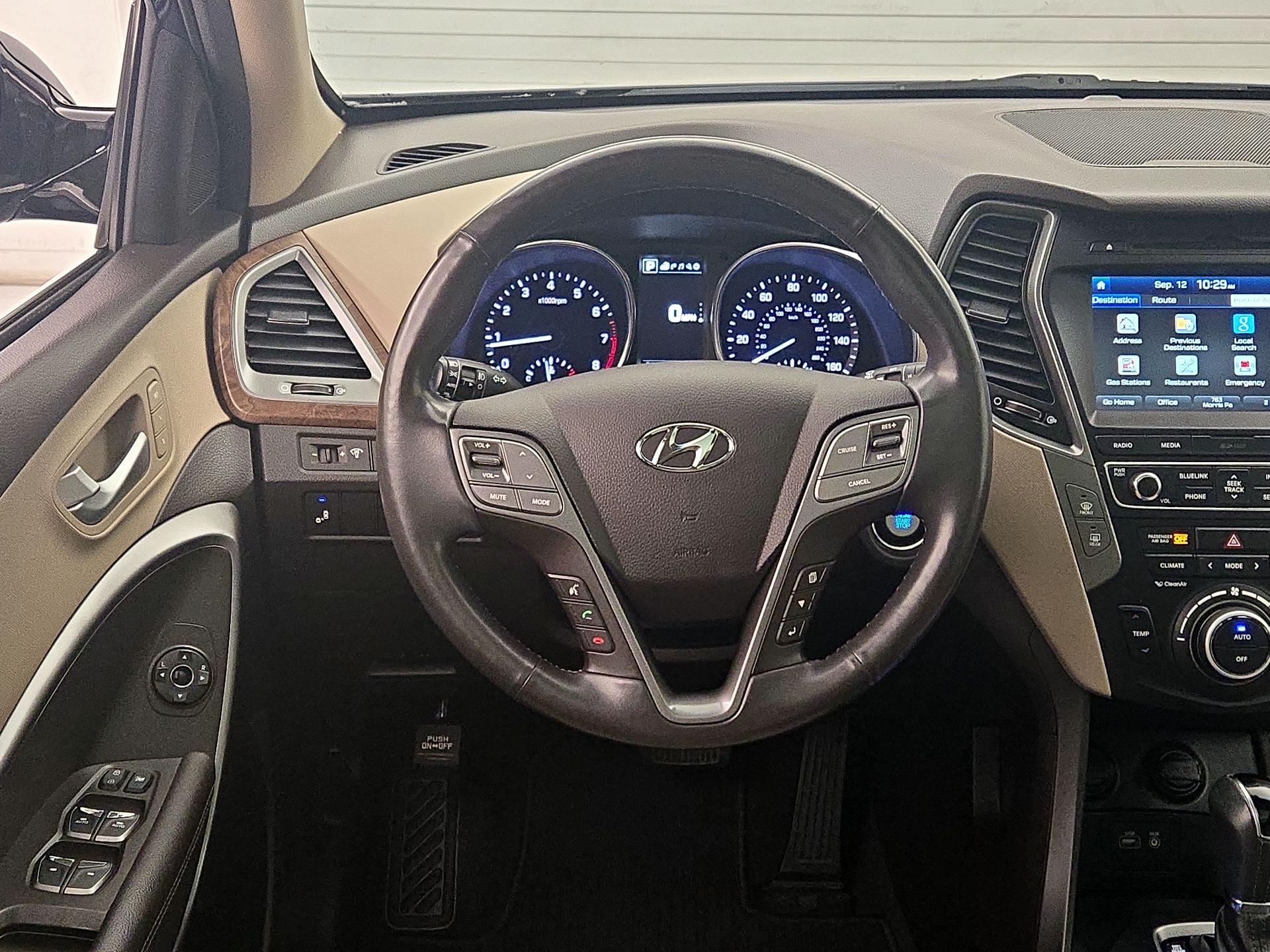 Thumbnail: 2018 Hyundai Santa Fe - 10