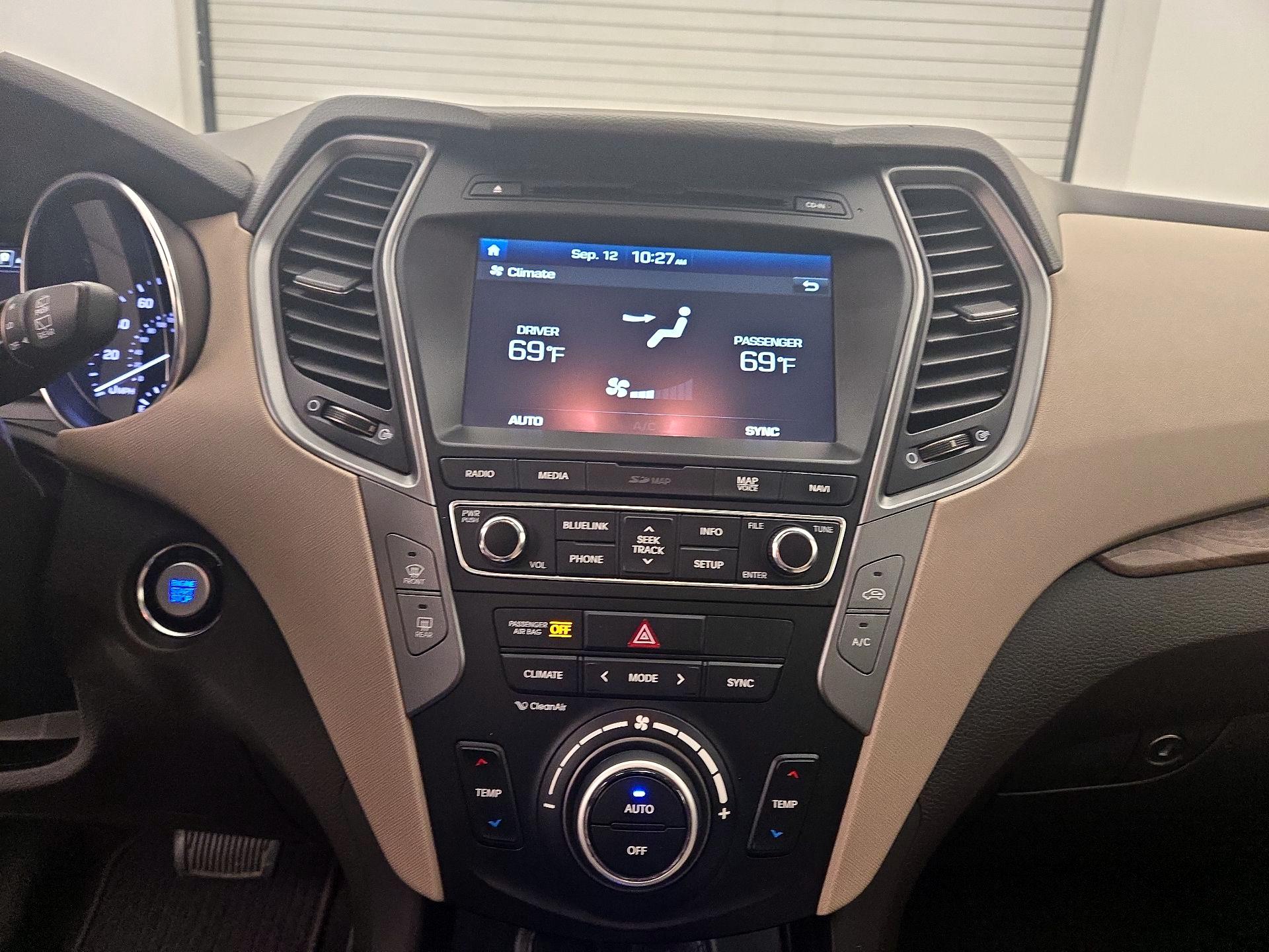 Thumbnail: 2018 Hyundai Santa Fe - 17