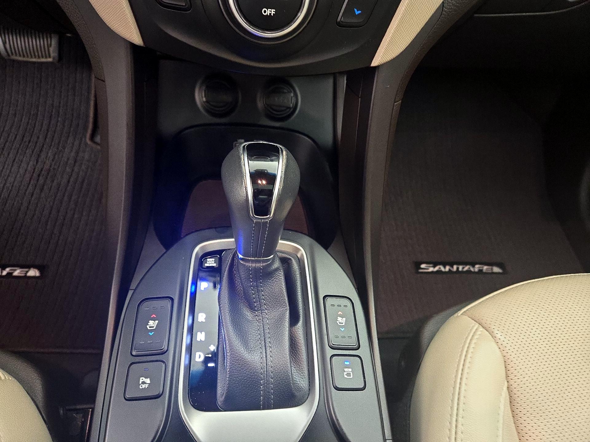 Thumbnail: 2018 Hyundai Santa Fe - 18