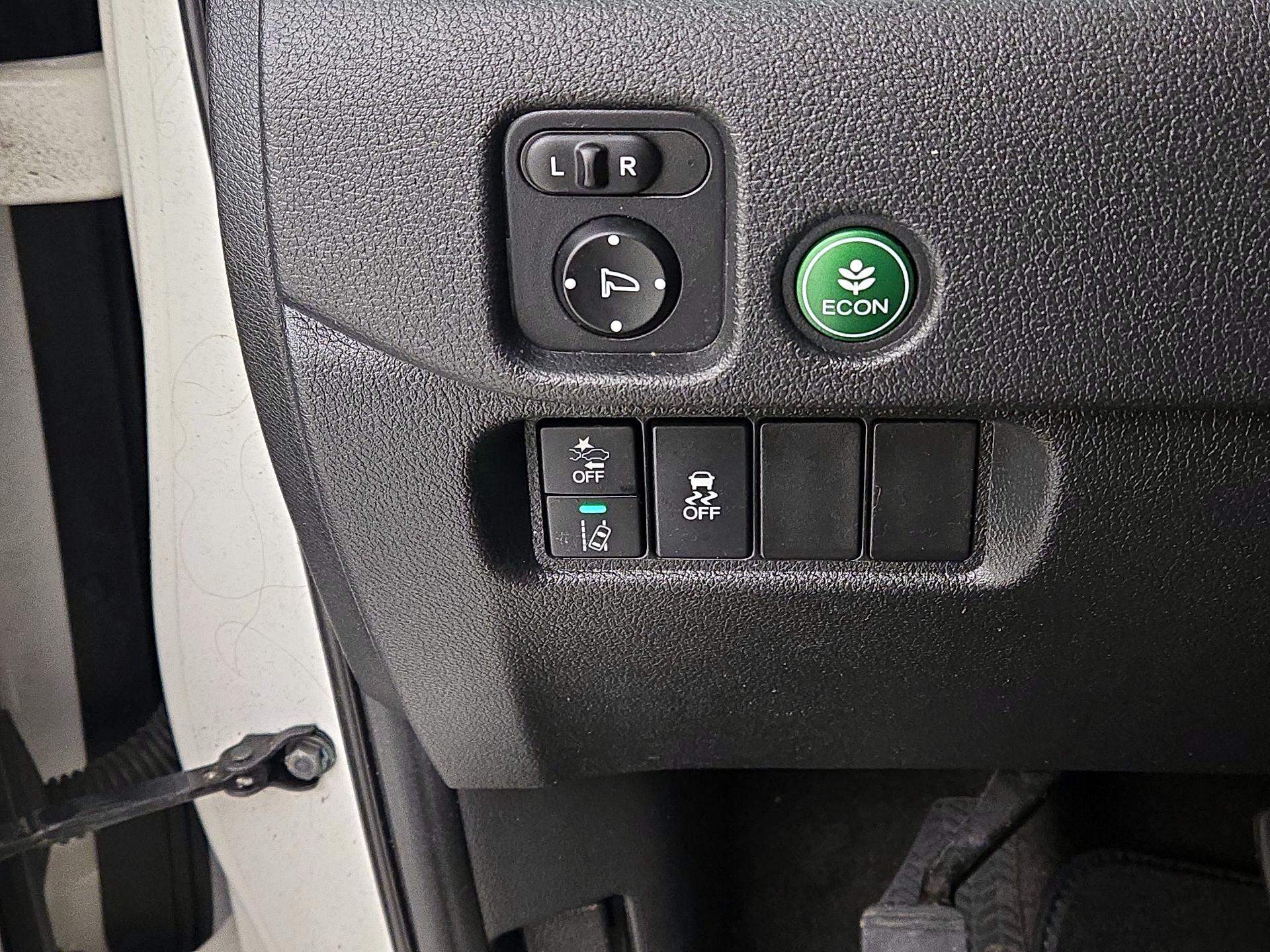 Thumbnail: 2019 Honda Pilot - 13