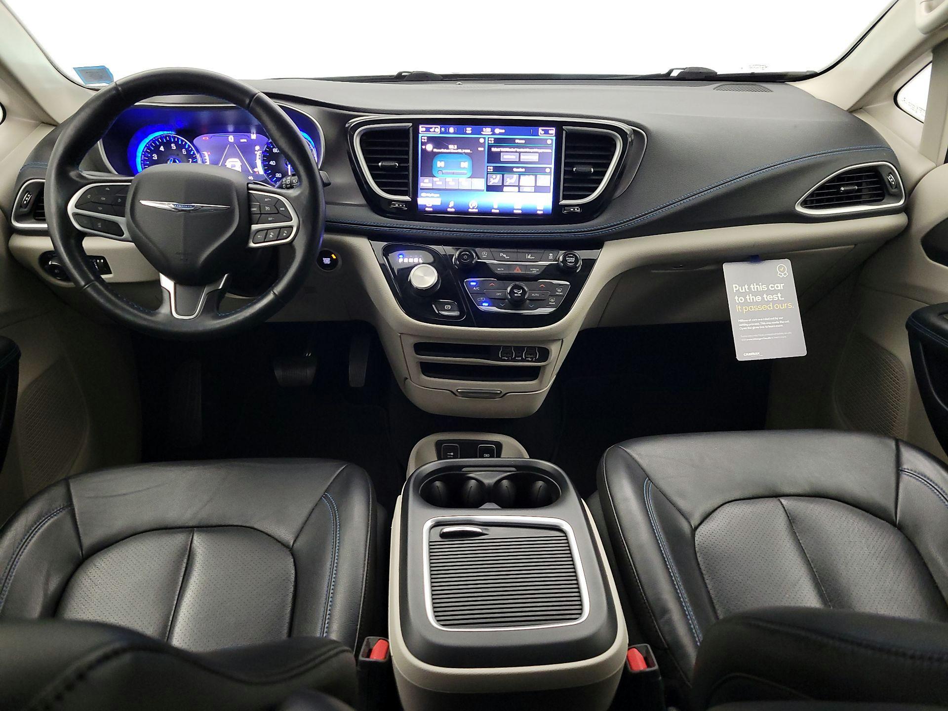 Thumbnail: 2021 Chrysler Pacifica - 9