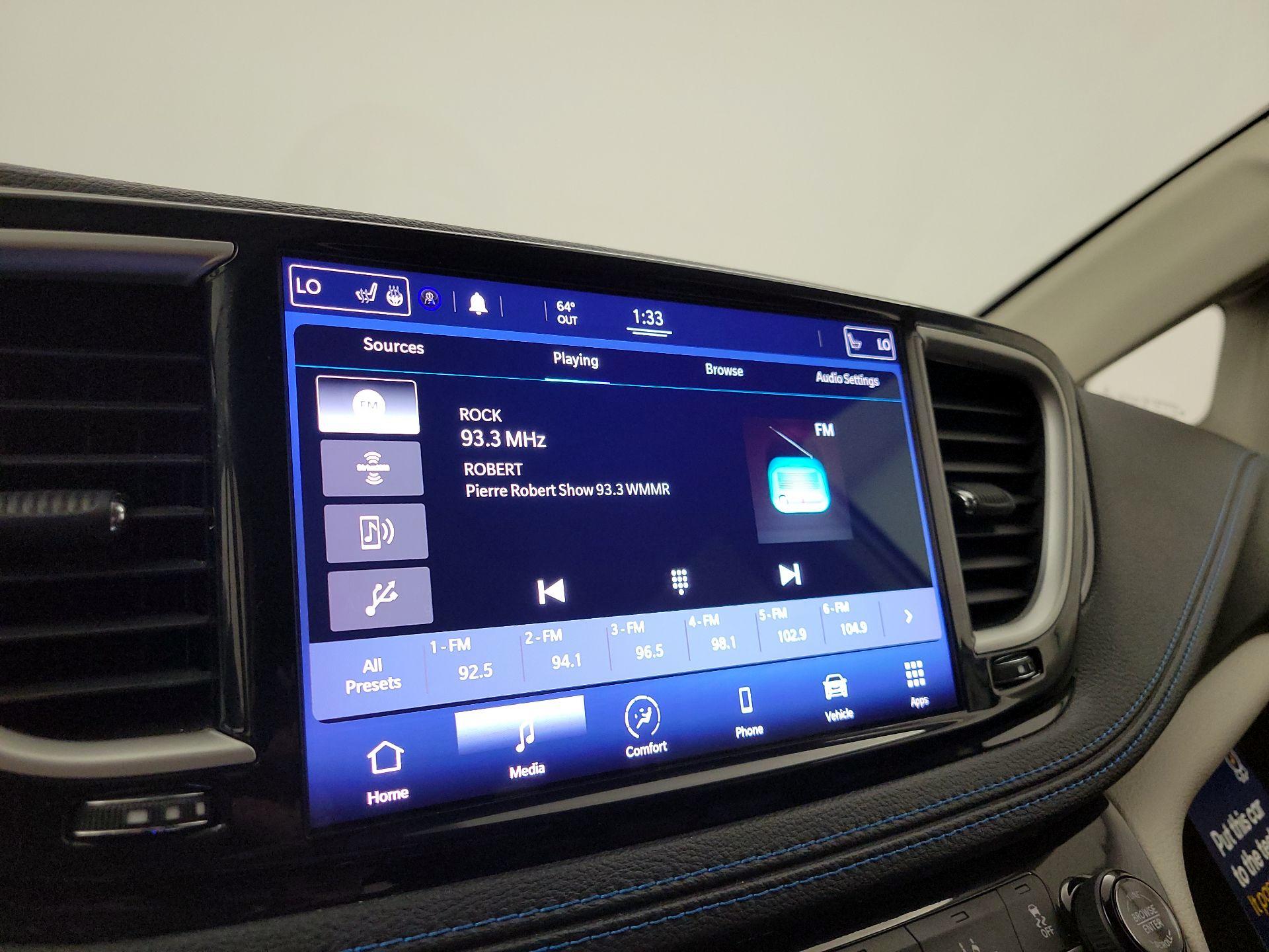 Thumbnail: 2021 Chrysler Pacifica - 15