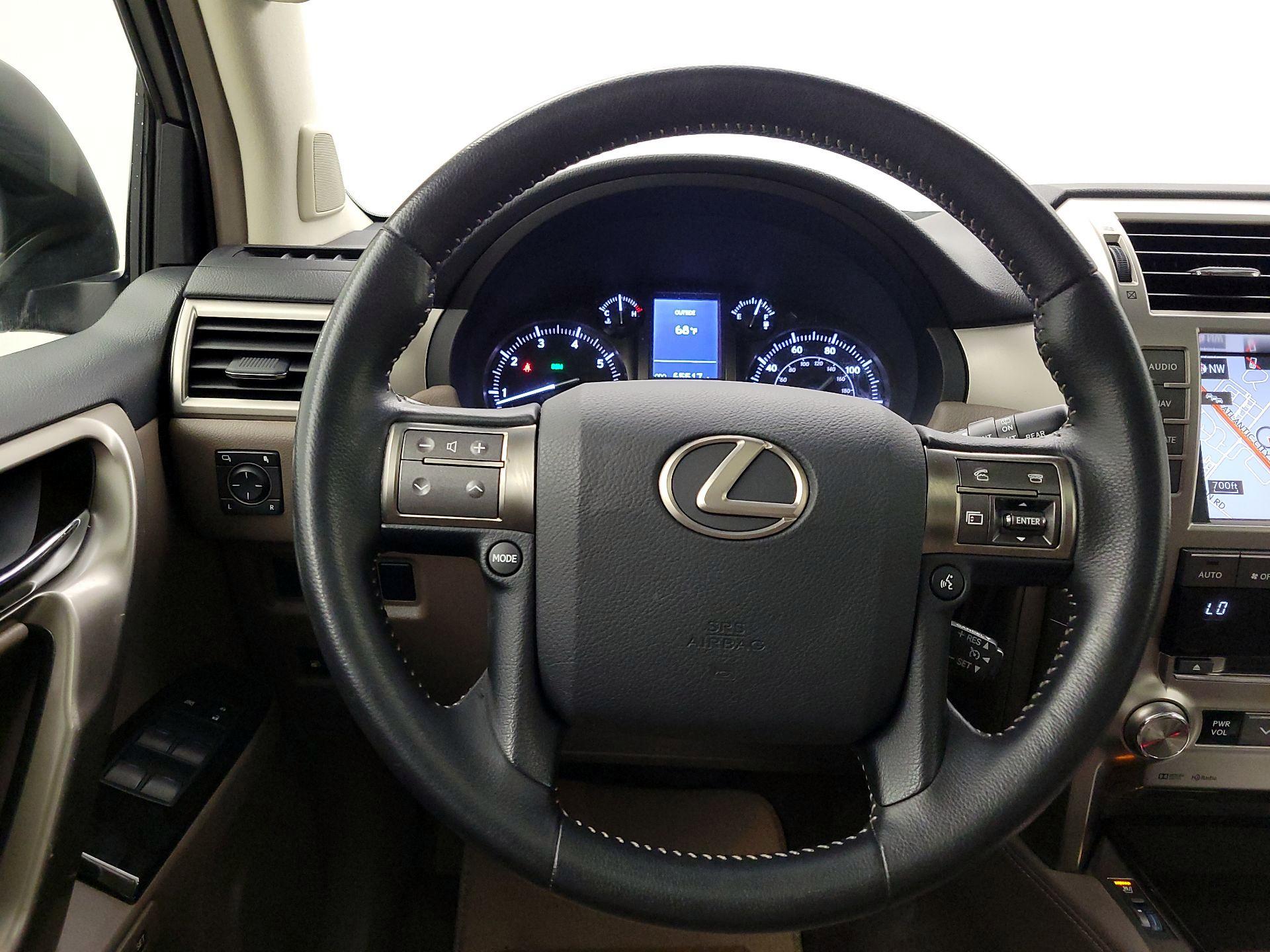 Thumbnail: 2018 Lexus GX - 10
