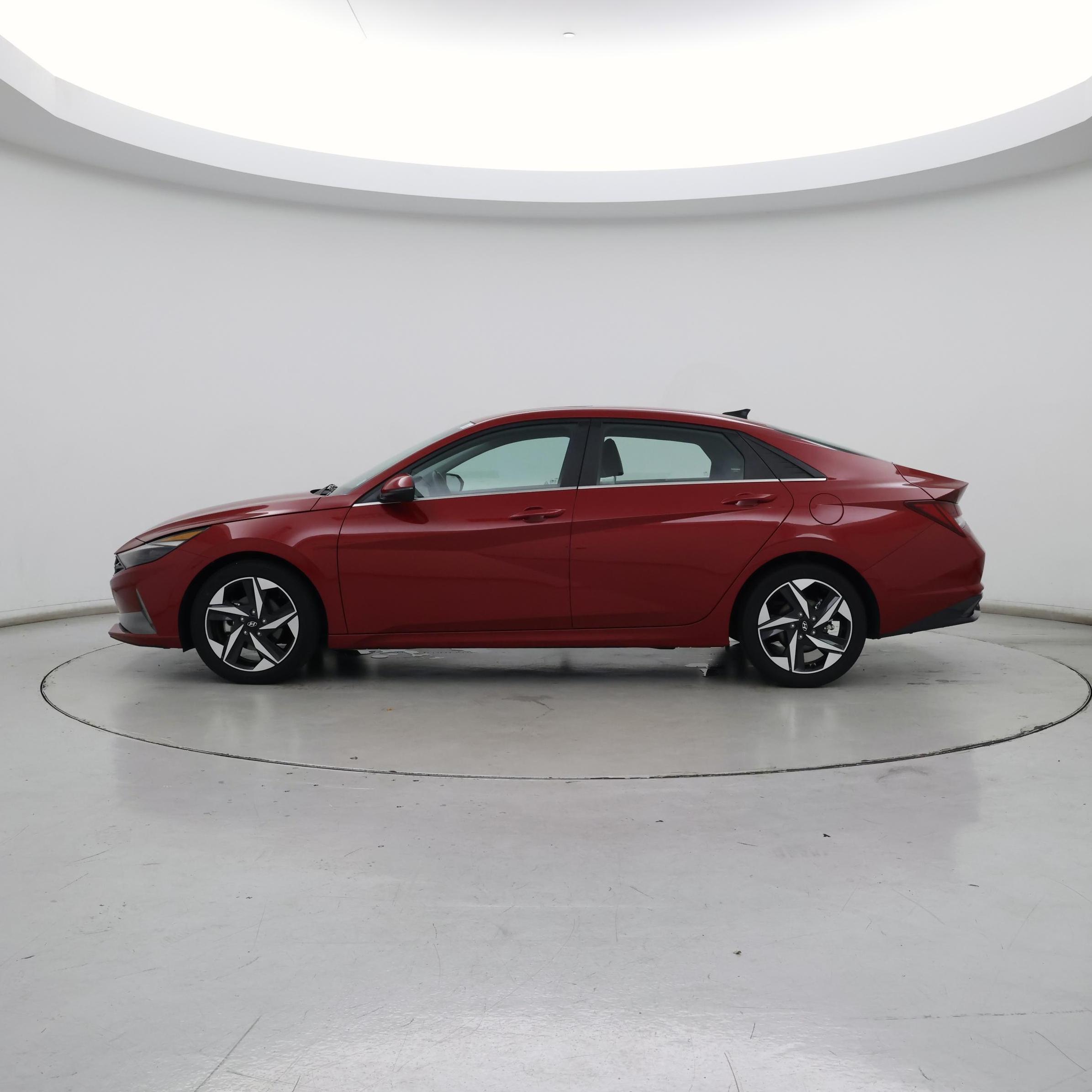 Thumbnail: 2022 Hyundai Elantra - 3