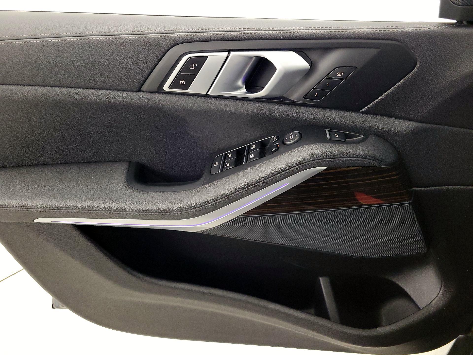 Thumbnail: 2021 BMW X5 - 12