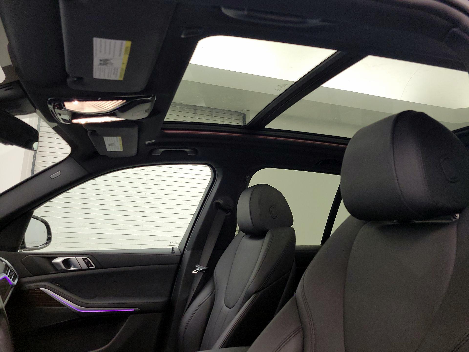 Thumbnail: 2021 BMW X5 - 20