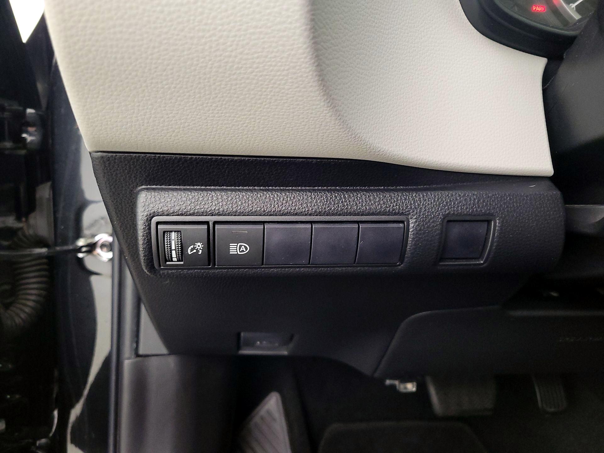 Thumbnail: 2021 Toyota Corolla - 13