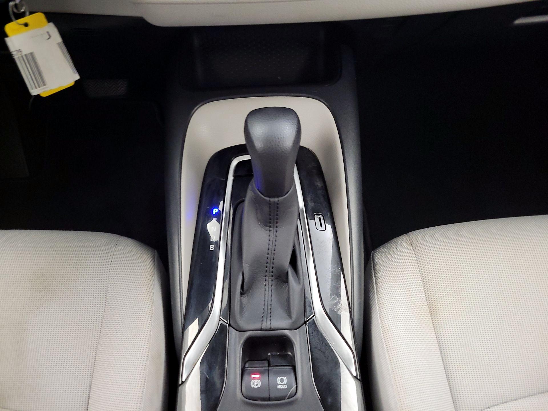 Thumbnail: 2021 Toyota Corolla - 17