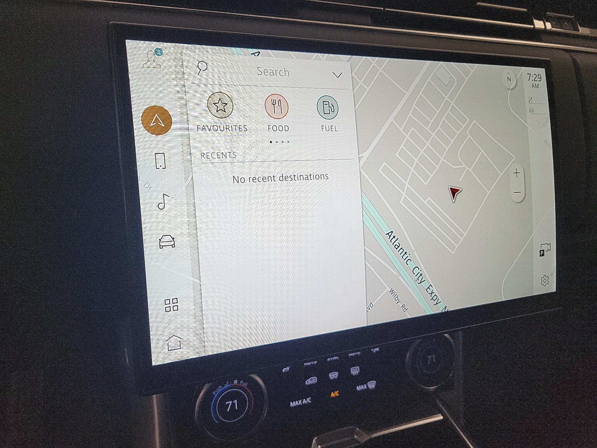 Thumbnail: 2023 Land Rover Range Rover - 14