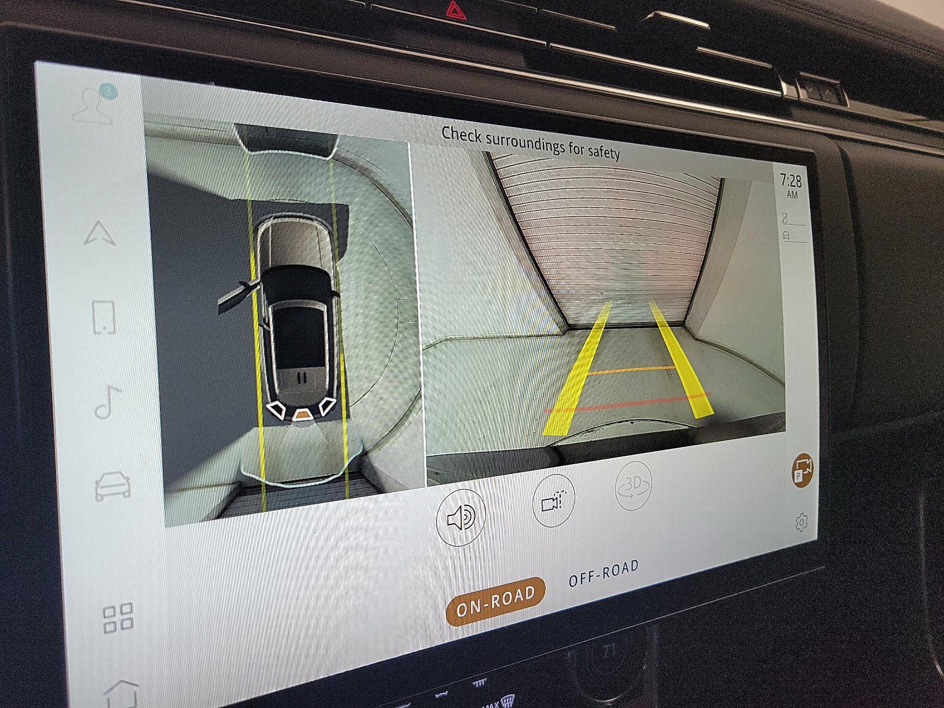 Thumbnail: 2023 Land Rover Range Rover - 15