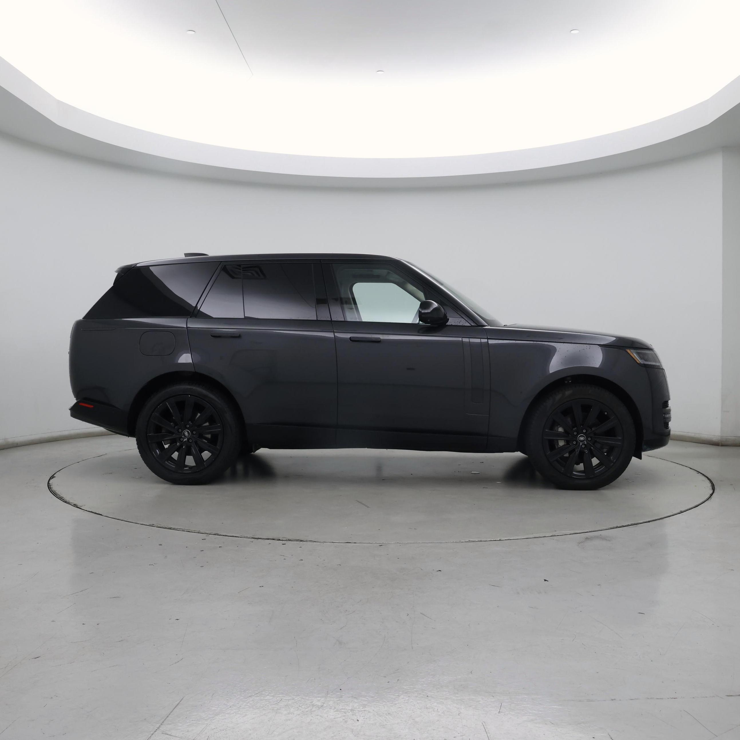 Thumbnail: 2023 Land Rover Range Rover - 7