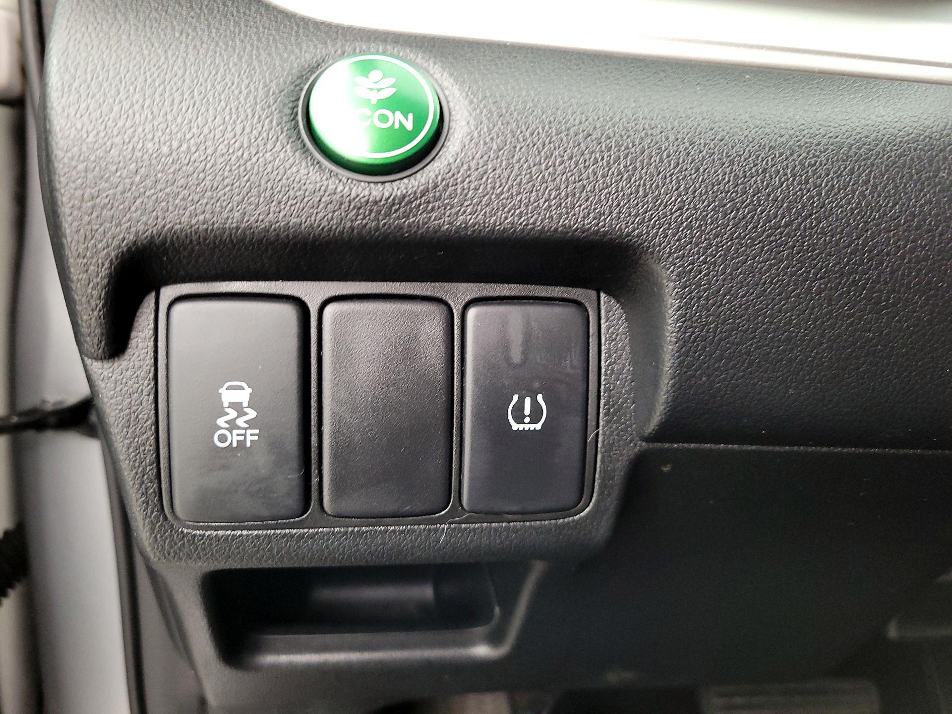 Thumbnail: 2016 Honda CR-V - 13