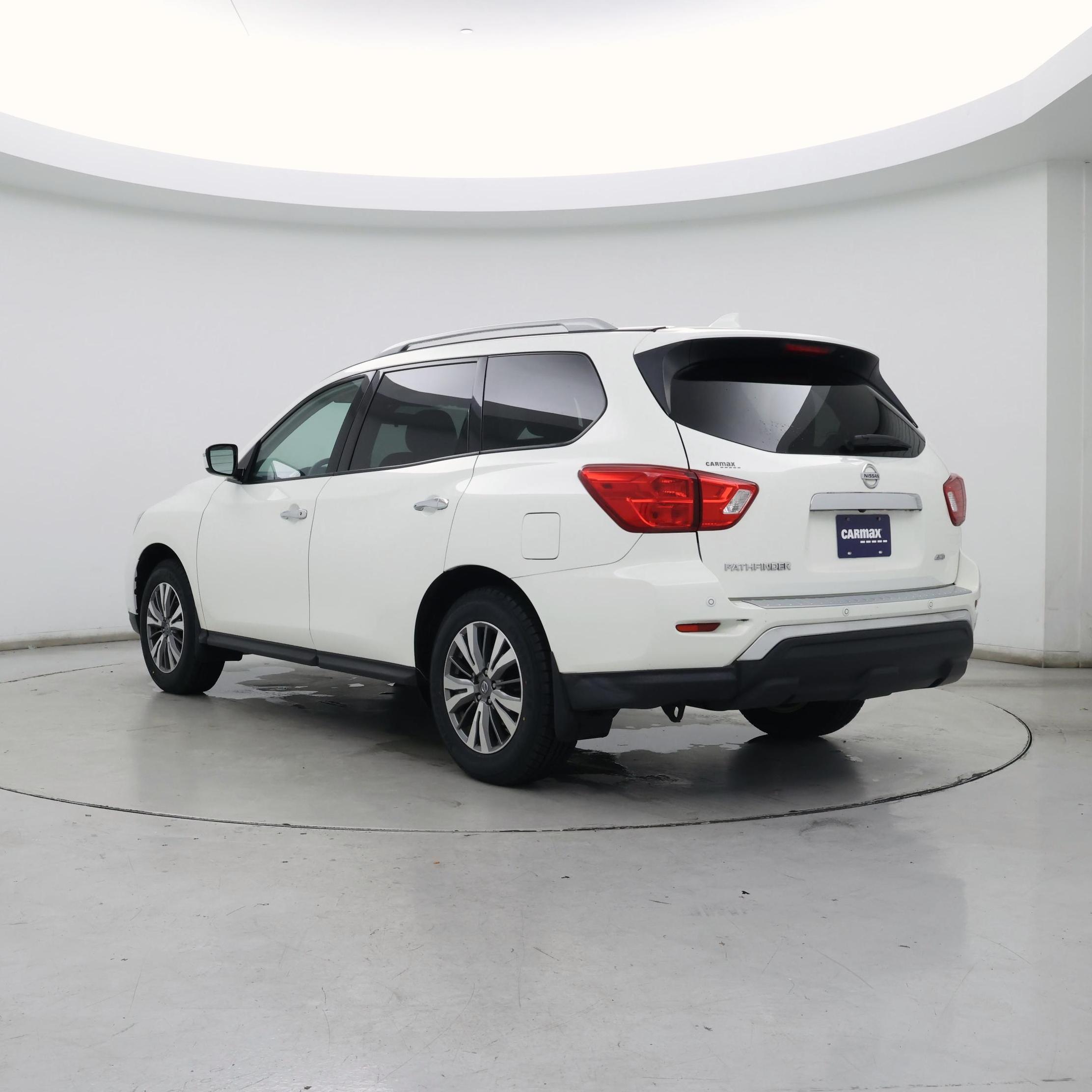 Thumbnail: 2020 Nissan Pathfinder - 2