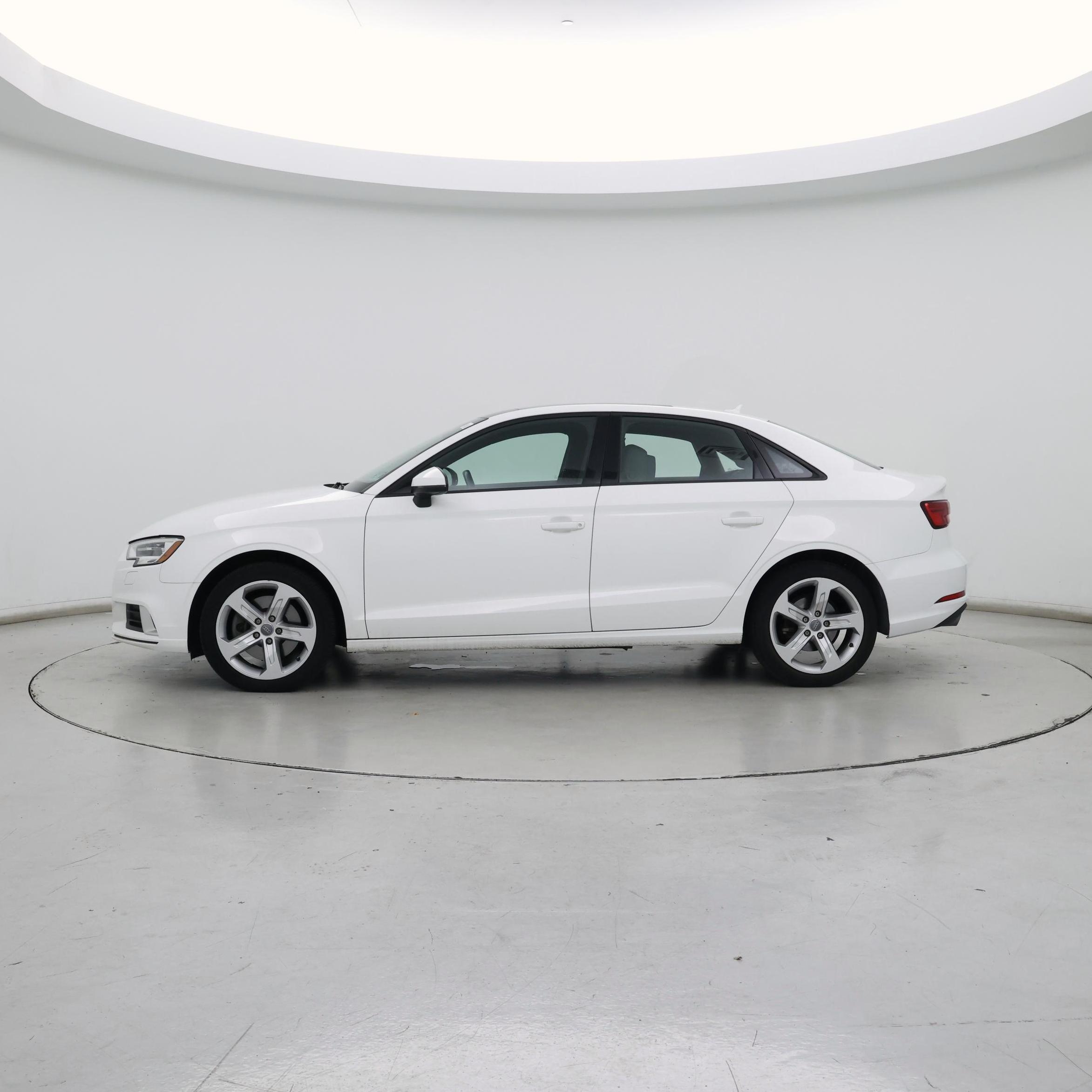 Thumbnail: 2018 Audi A3 - 3