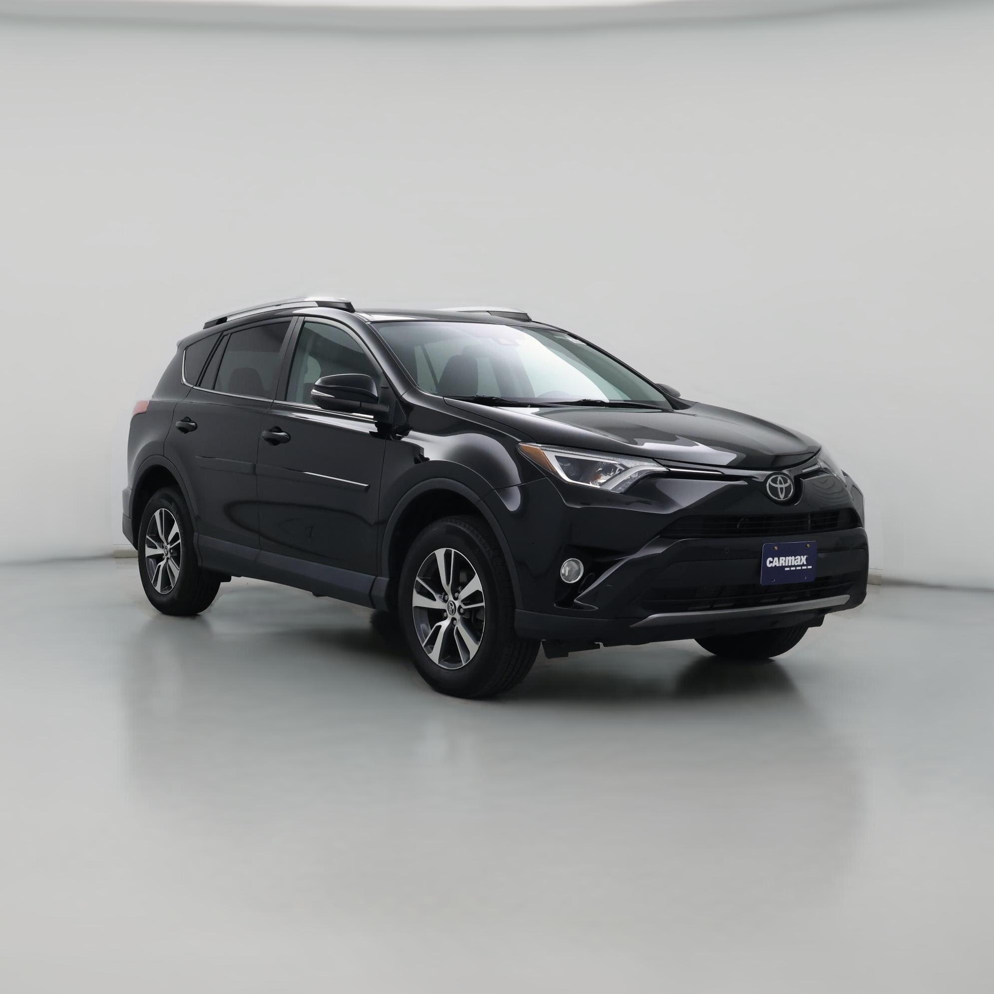 Thumbnail: 2018 Toyota RAV4 - 1