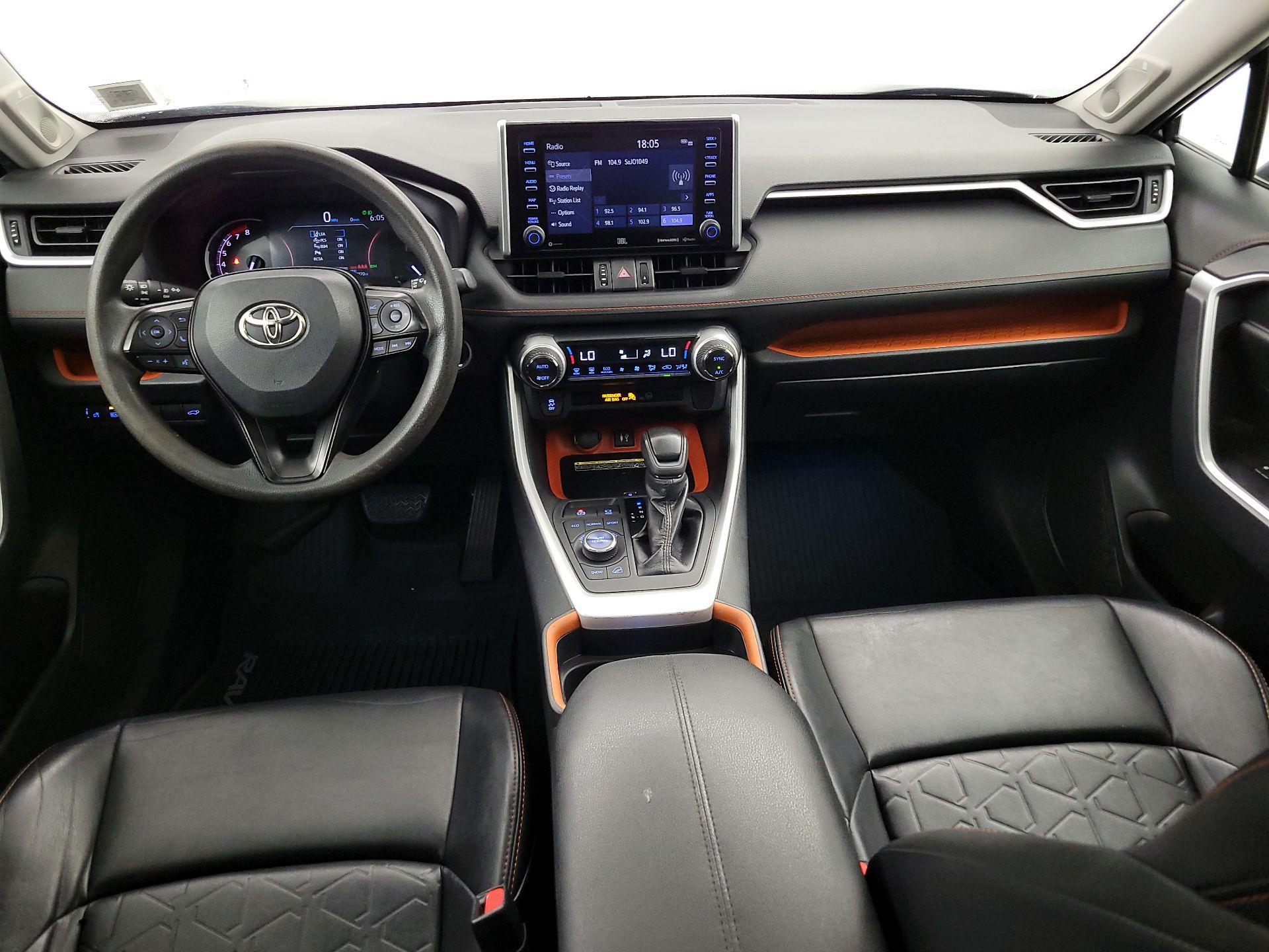 Thumbnail: 2019 Toyota RAV4 - 9