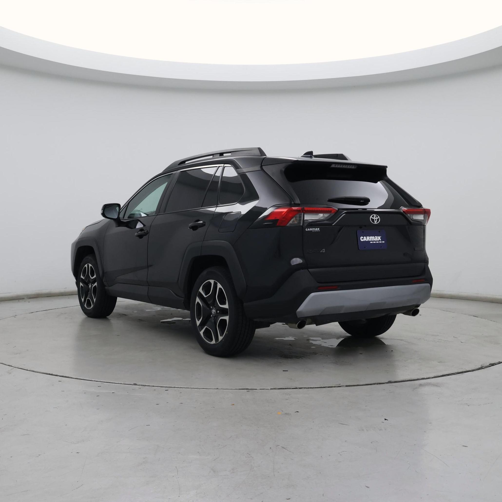 Thumbnail: 2019 Toyota RAV4 - 2