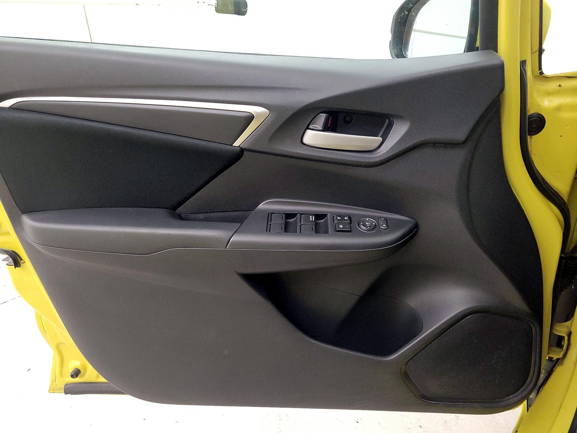 Thumbnail: 2015 Honda Fit - 12