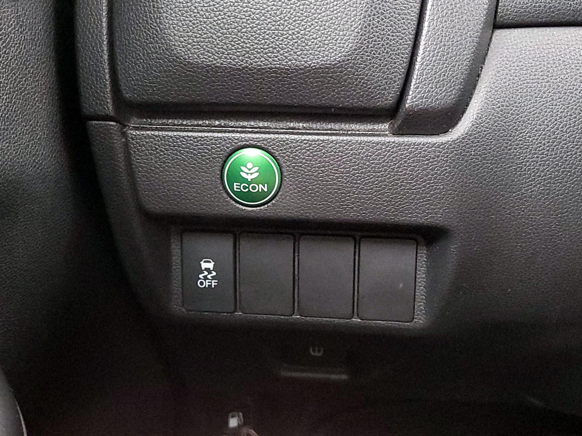 Thumbnail: 2015 Honda Fit - 13