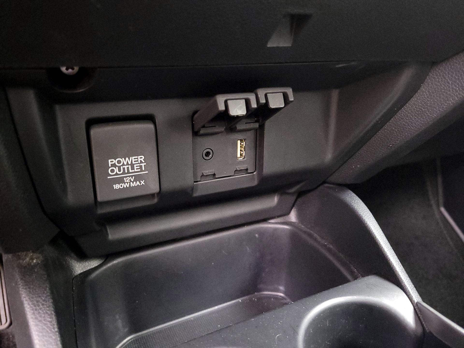 Thumbnail: 2015 Honda Fit - 18