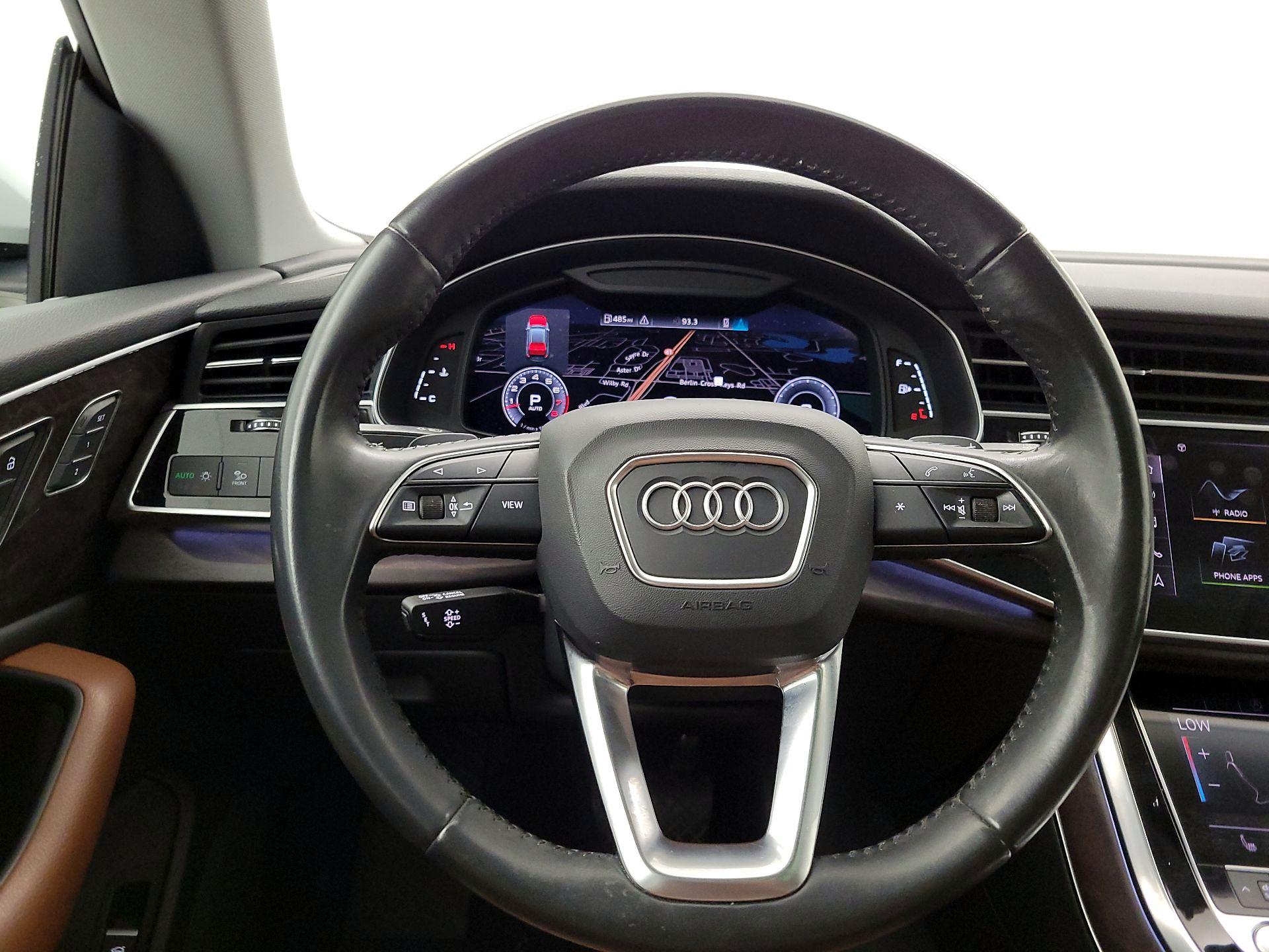 Thumbnail: 2019 Audi Q8 - 10