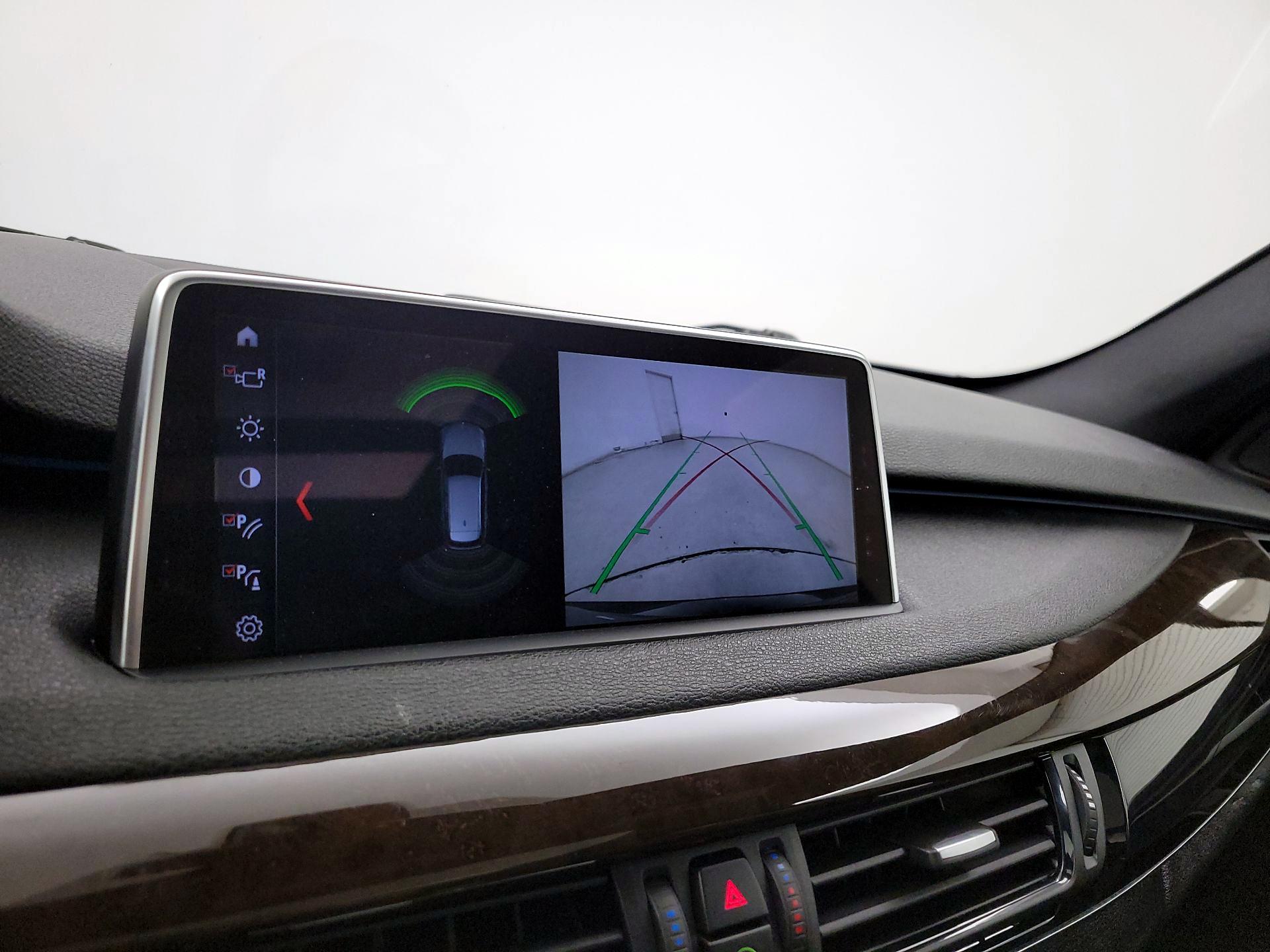 Thumbnail: 2018 BMW X5 - 15
