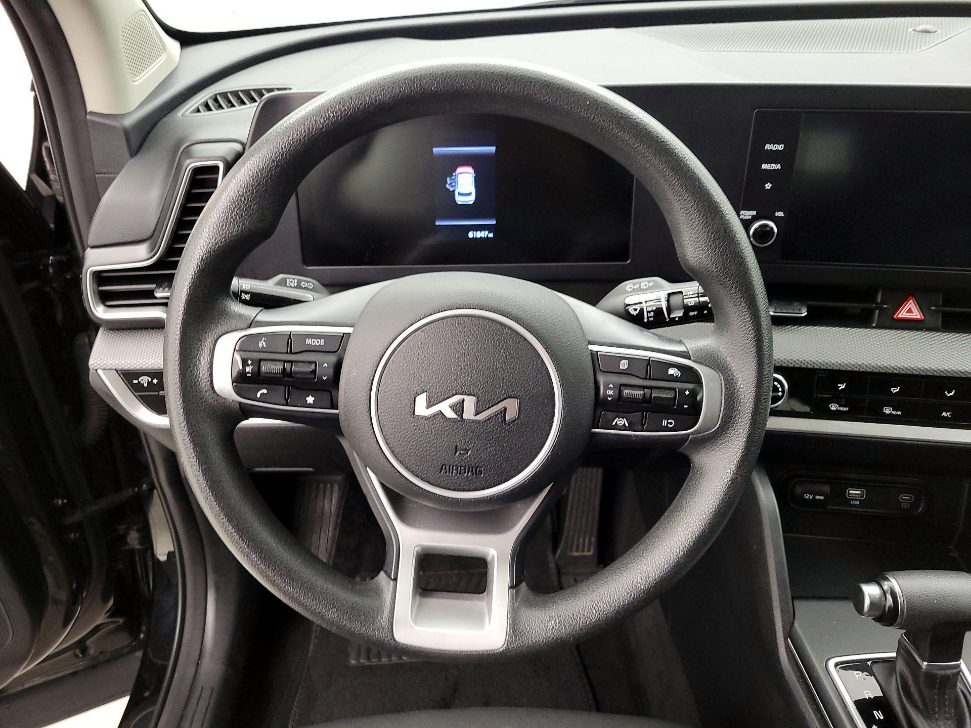 Thumbnail: 2023 Kia Sportage - 10