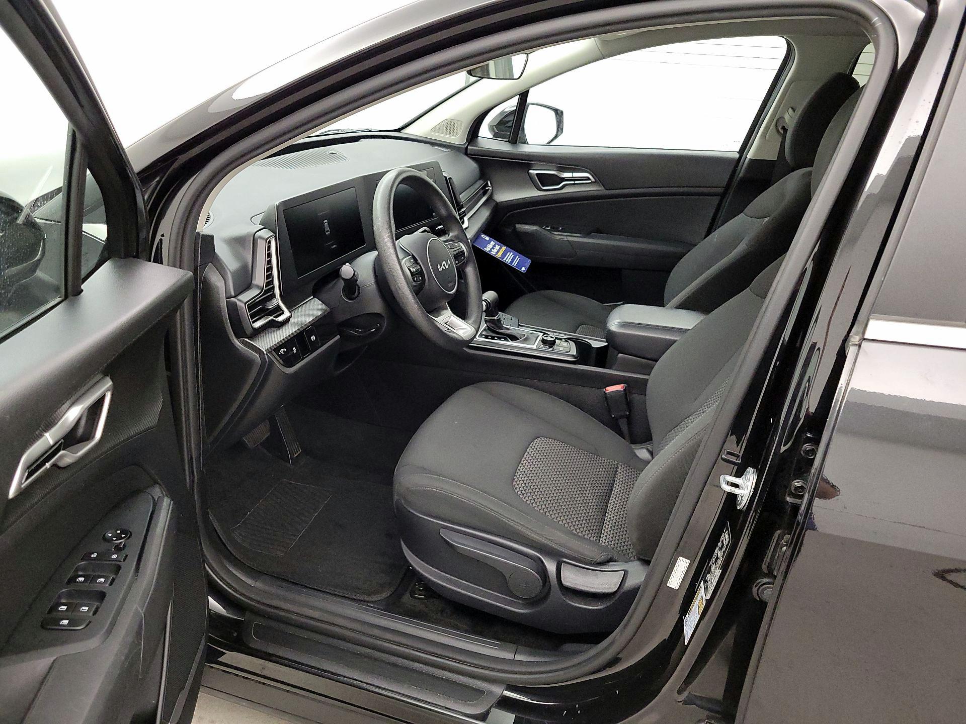 Thumbnail: 2023 Kia Sportage - 11